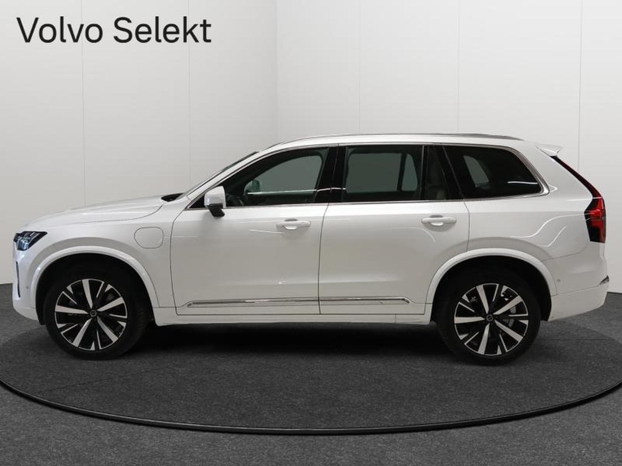 Volvo XC90 T8 AWD Core / Hybride (2025) - Photo 5