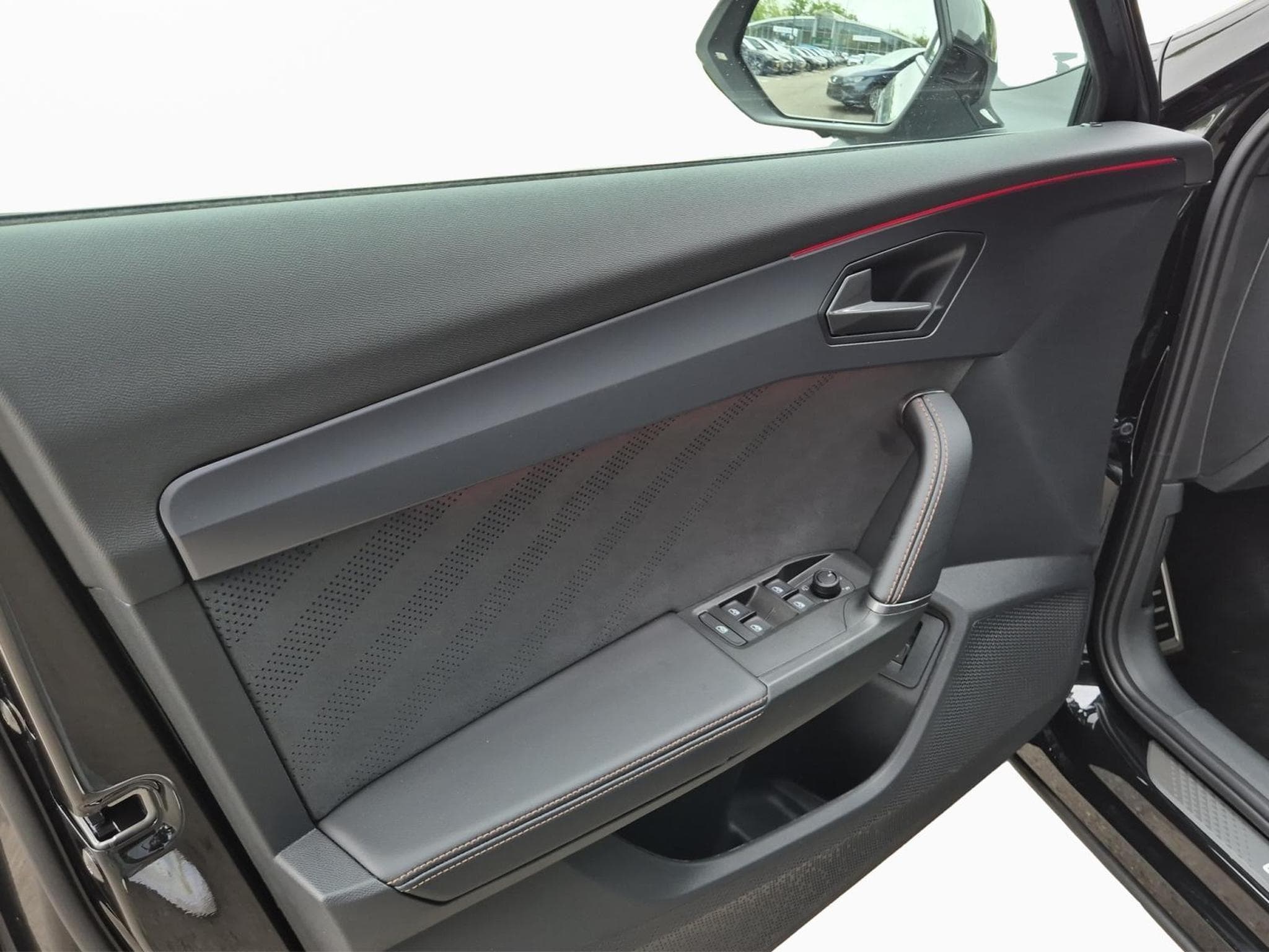 Cupra Formentor 1.5 eTSI DSG (2026) - Photo 13