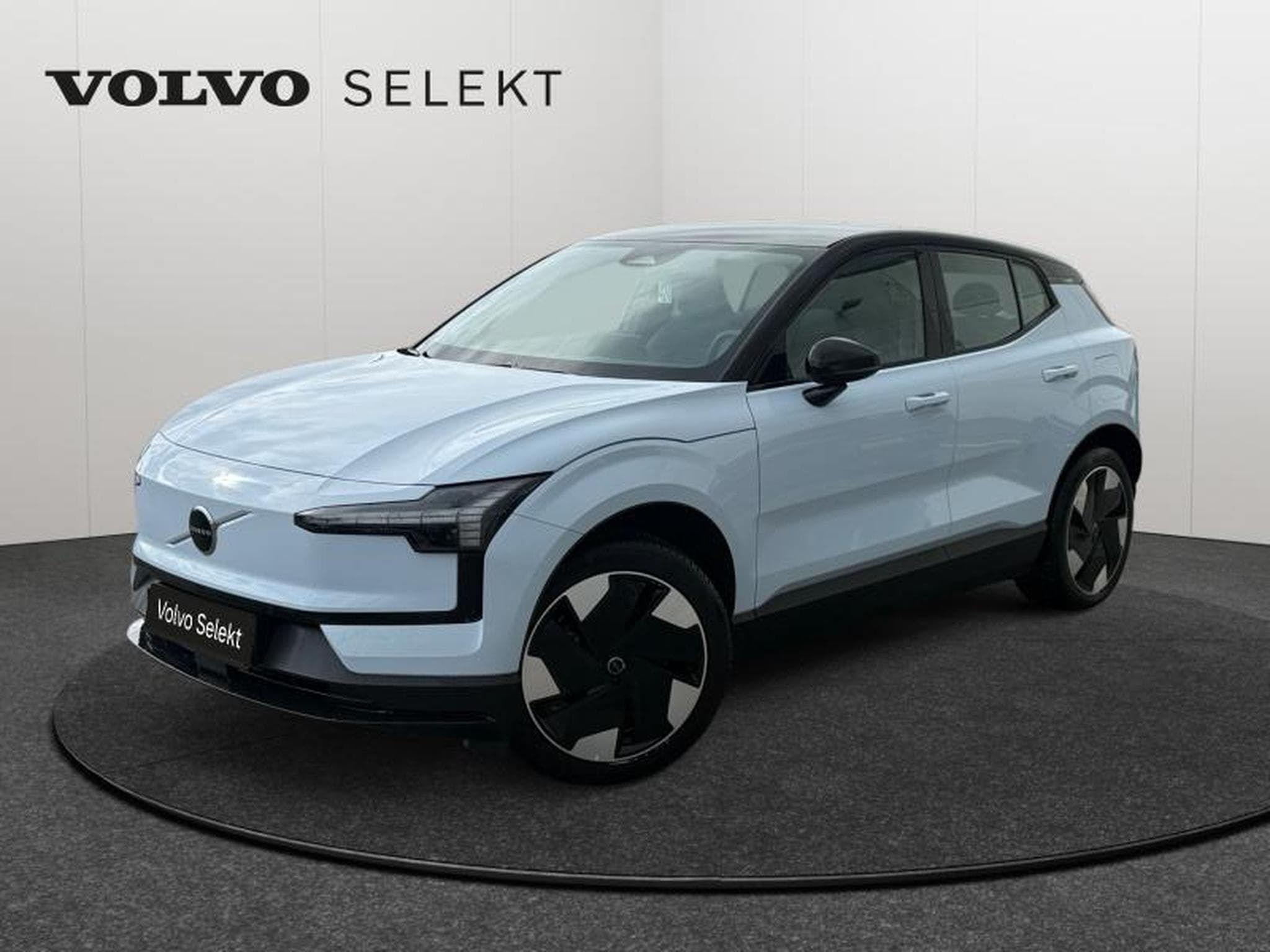 Volvo EX30 Plus Extended Range / Electrique (2024) - Photo 1