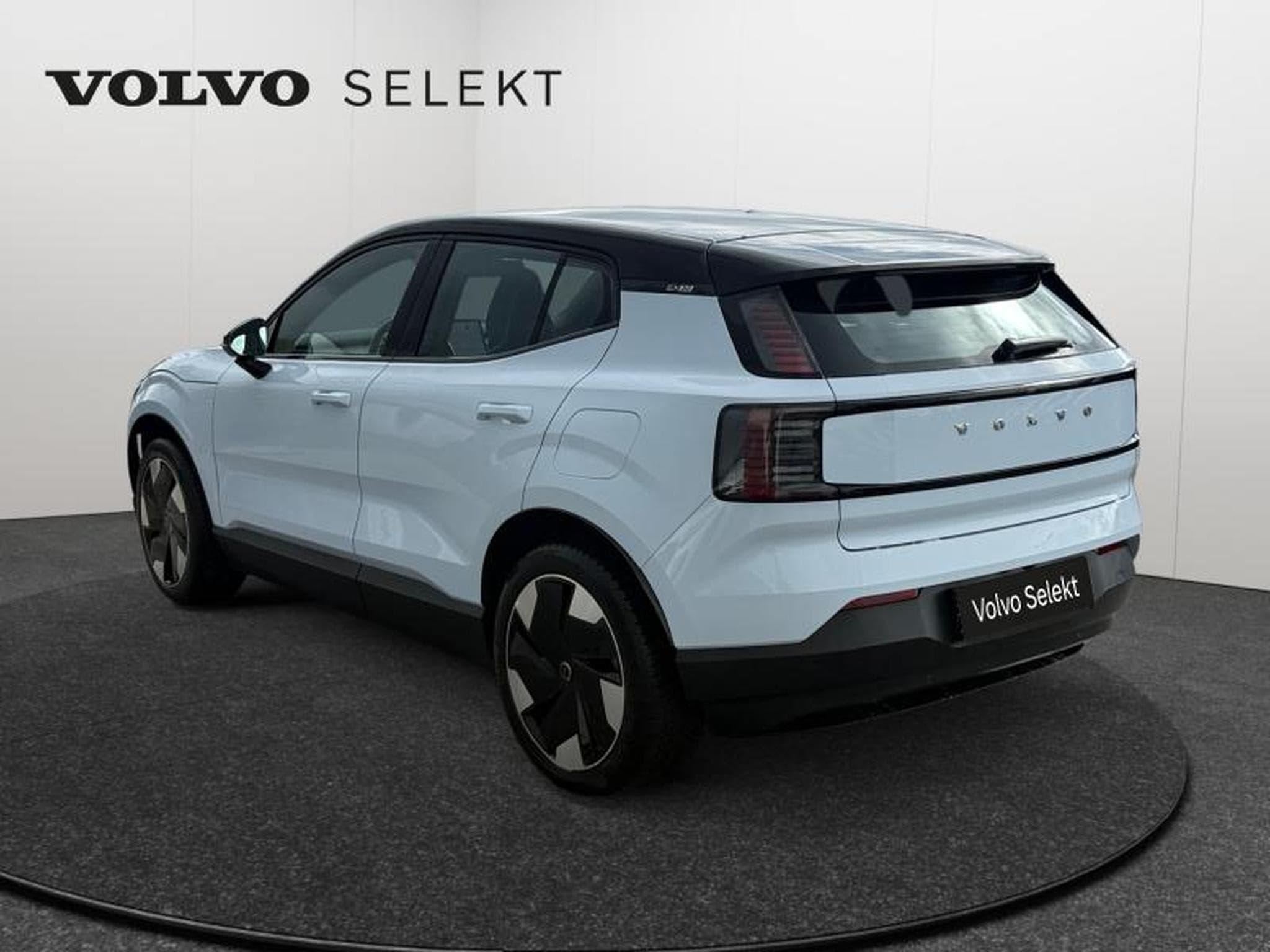 Volvo EX30 Plus Extended Range / Electrique (2024) - Photo 5