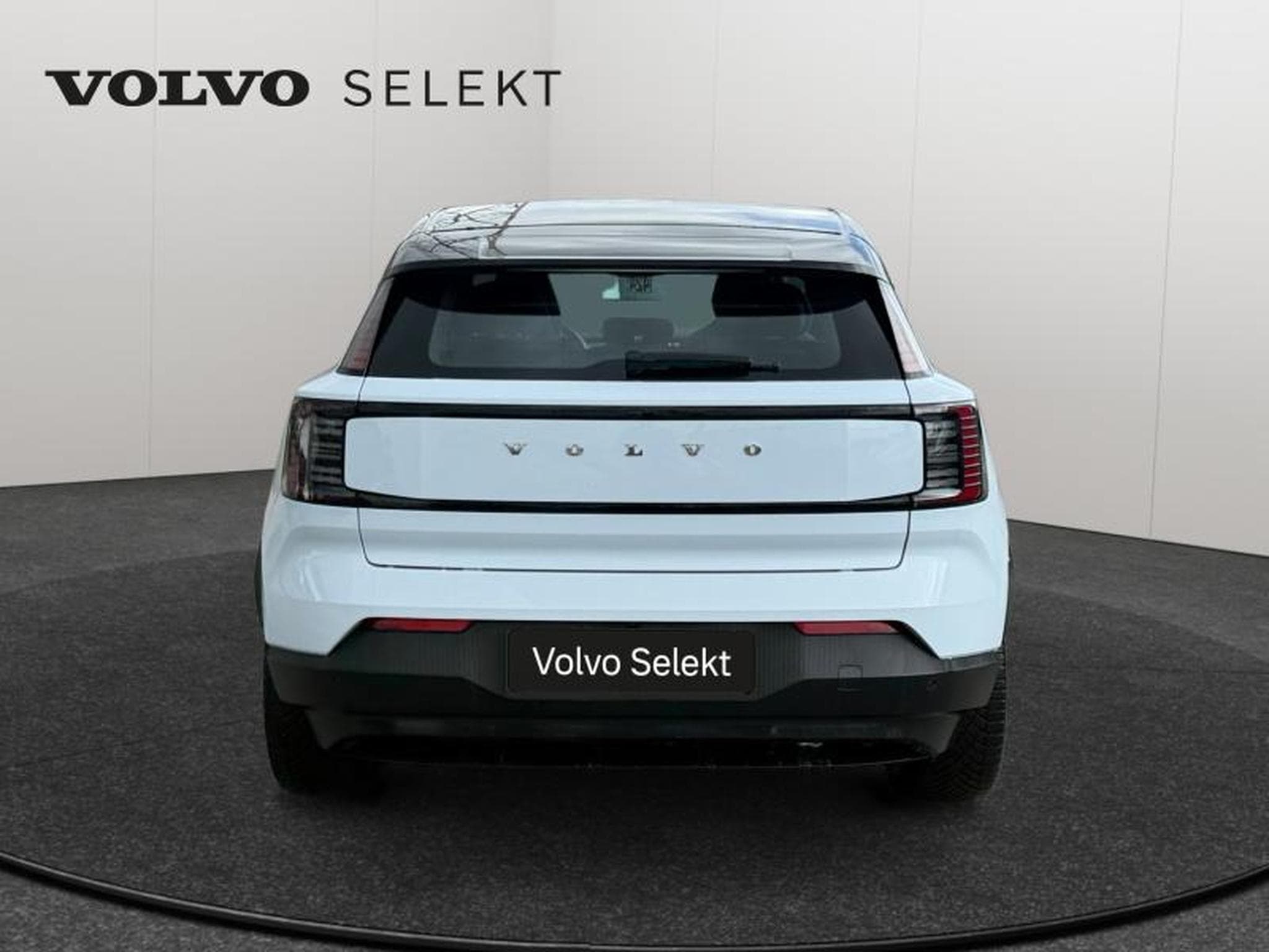 Volvo EX30 Plus Extended Range / Electrique (2024) - Photo 6
