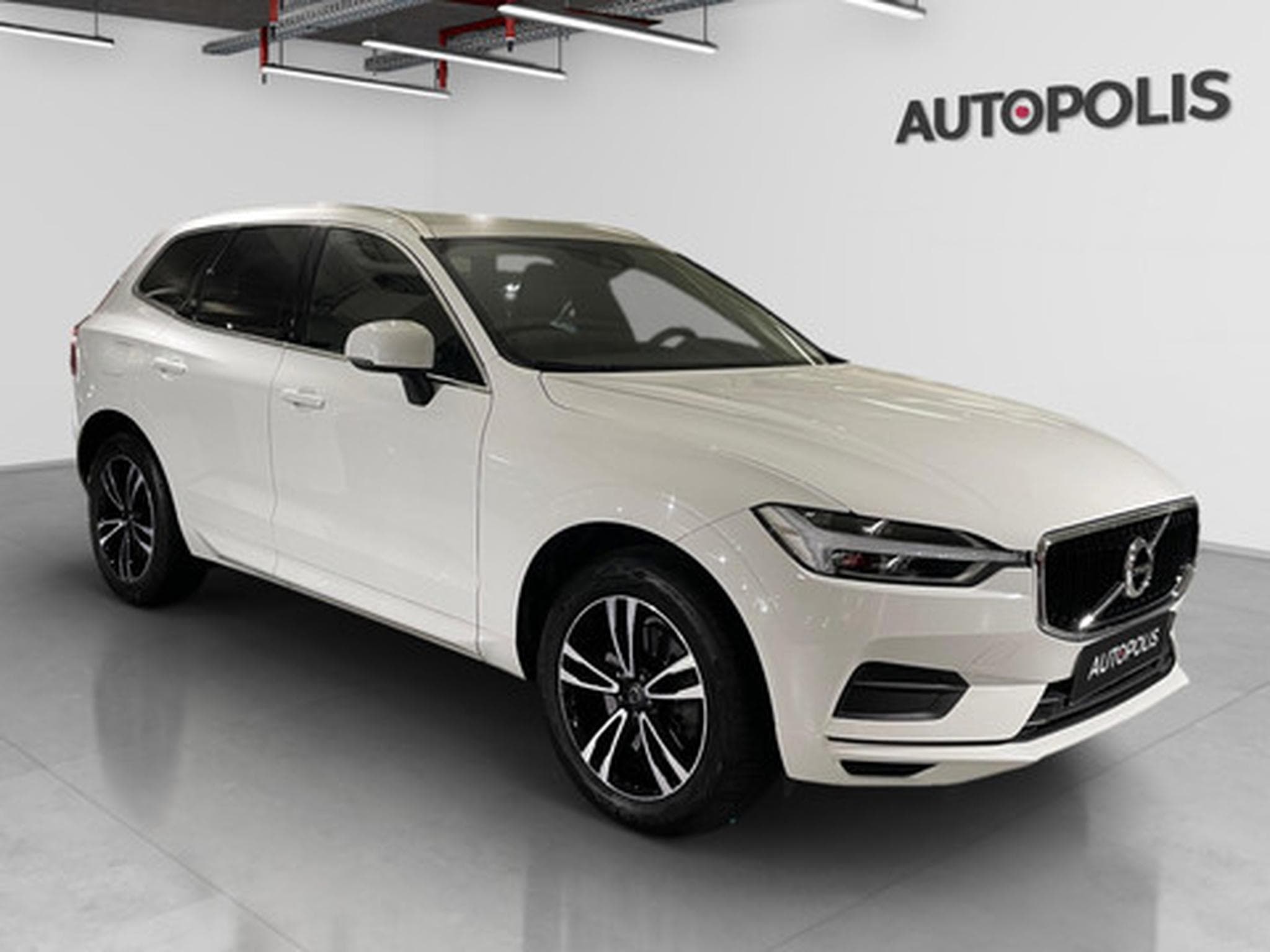 Volvo XC60 2.0 D4 Geartronic Momentum (2019) - Photo 19