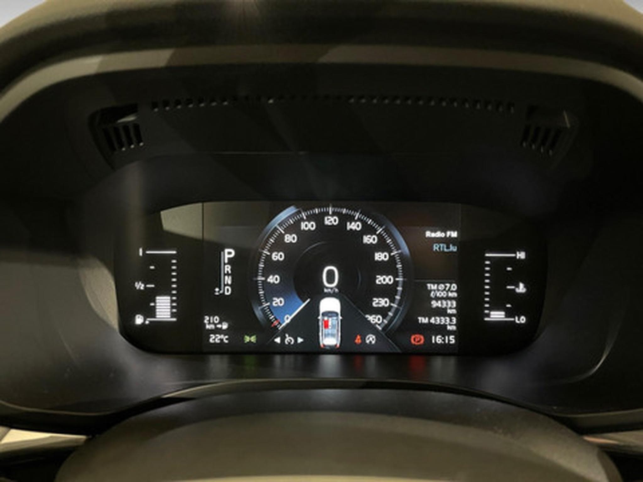 Volvo XC60 2.0 D4 Geartronic Momentum (2019) - Photo 2