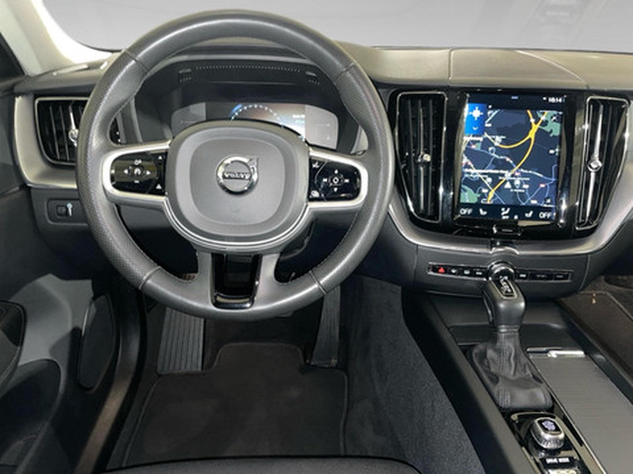 Volvo XC60 2.0 D4 Geartronic Momentum (2019) - Photo 6