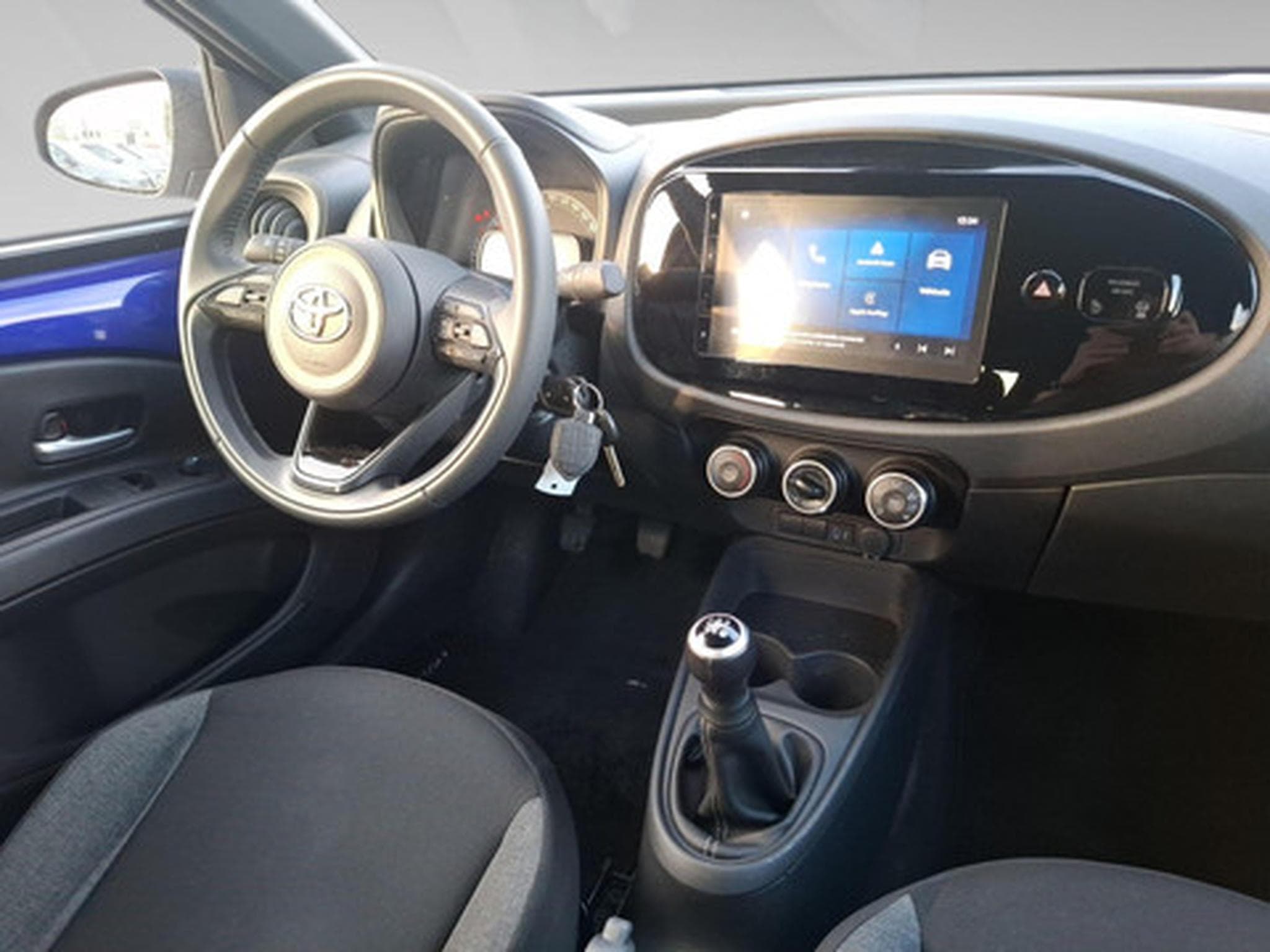 Toyota Aygo 1.0 VVT-i Play (2024) - Photo 7