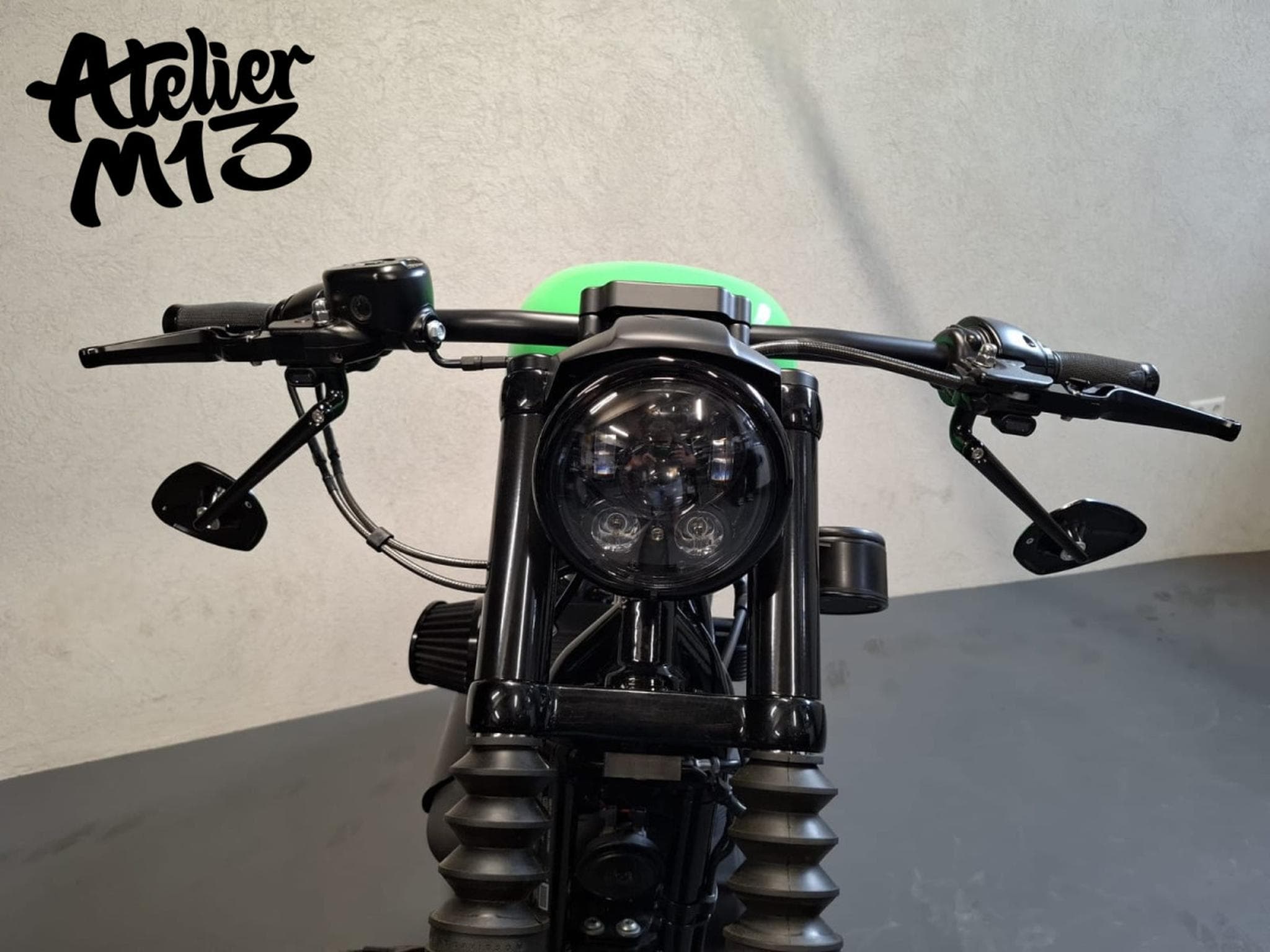 Harley-Davidson Sportster XL883N Green Racing (2015) - Photo 10