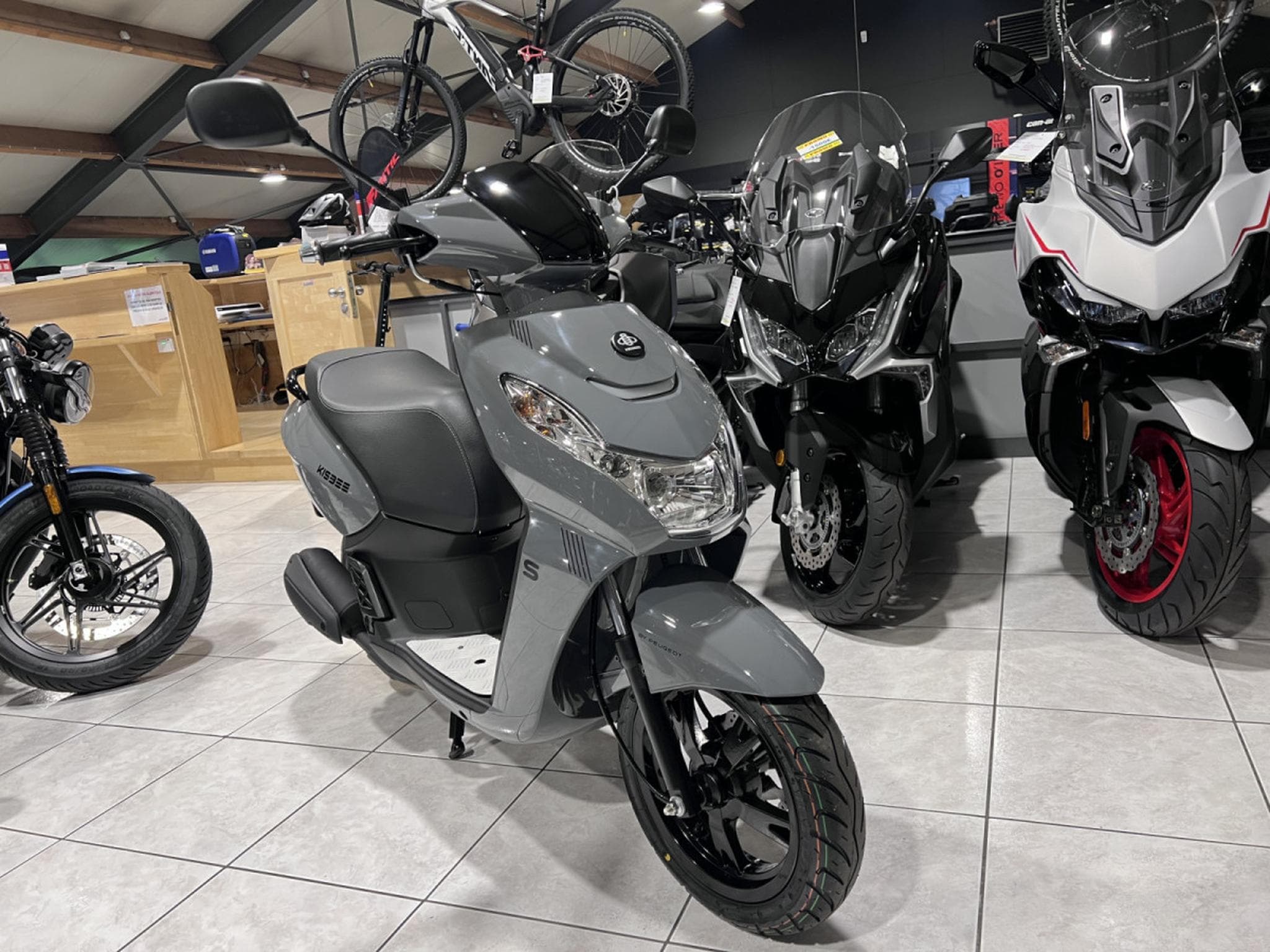 Peugeot Kisbee CL A  25 km/h Meteor Grey (2026) - Photo 7