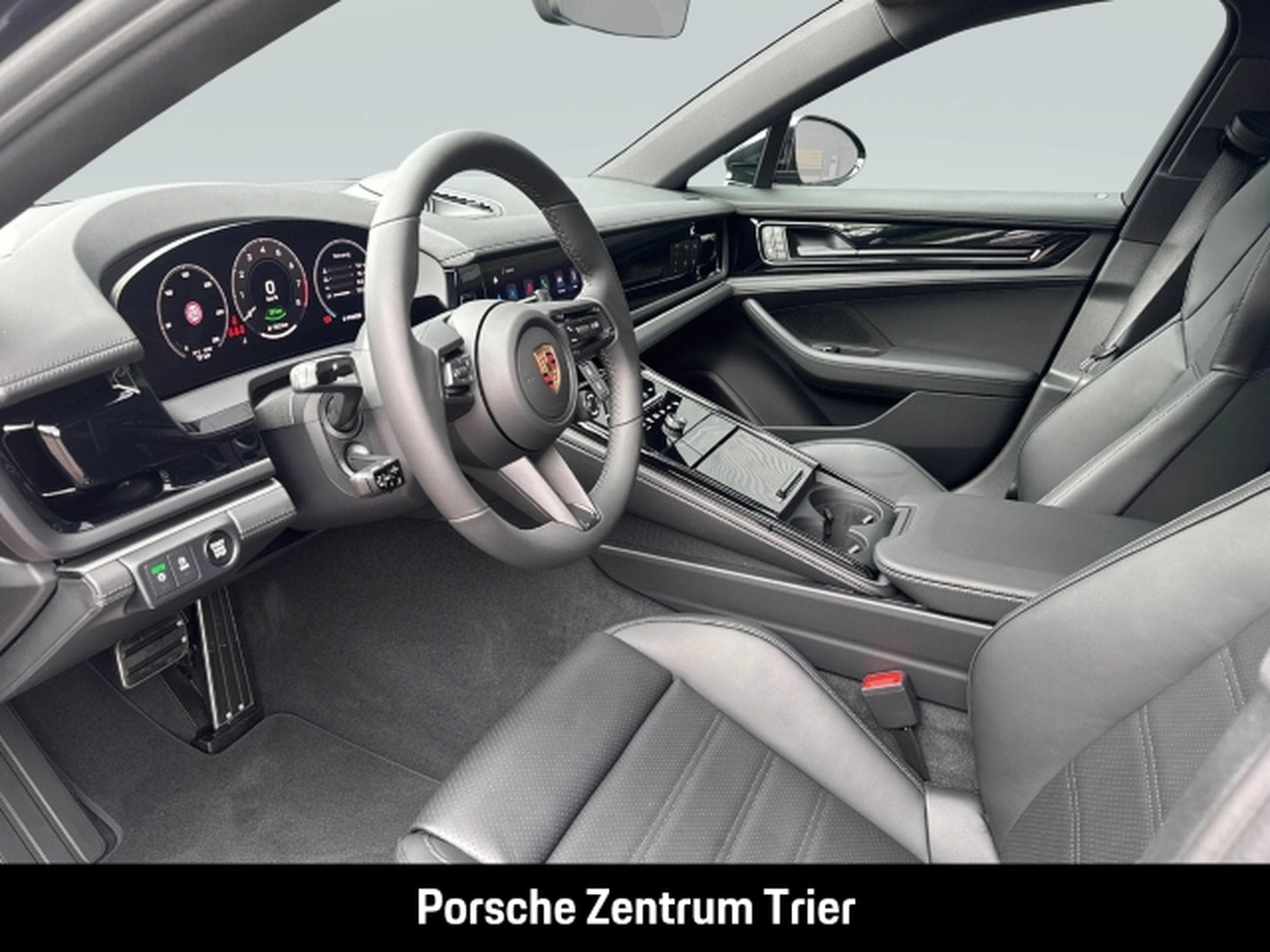 Porsche Panamera E-Hybrid InnoDrive HA-Lenkung Head-Up (2026) - Photo 4