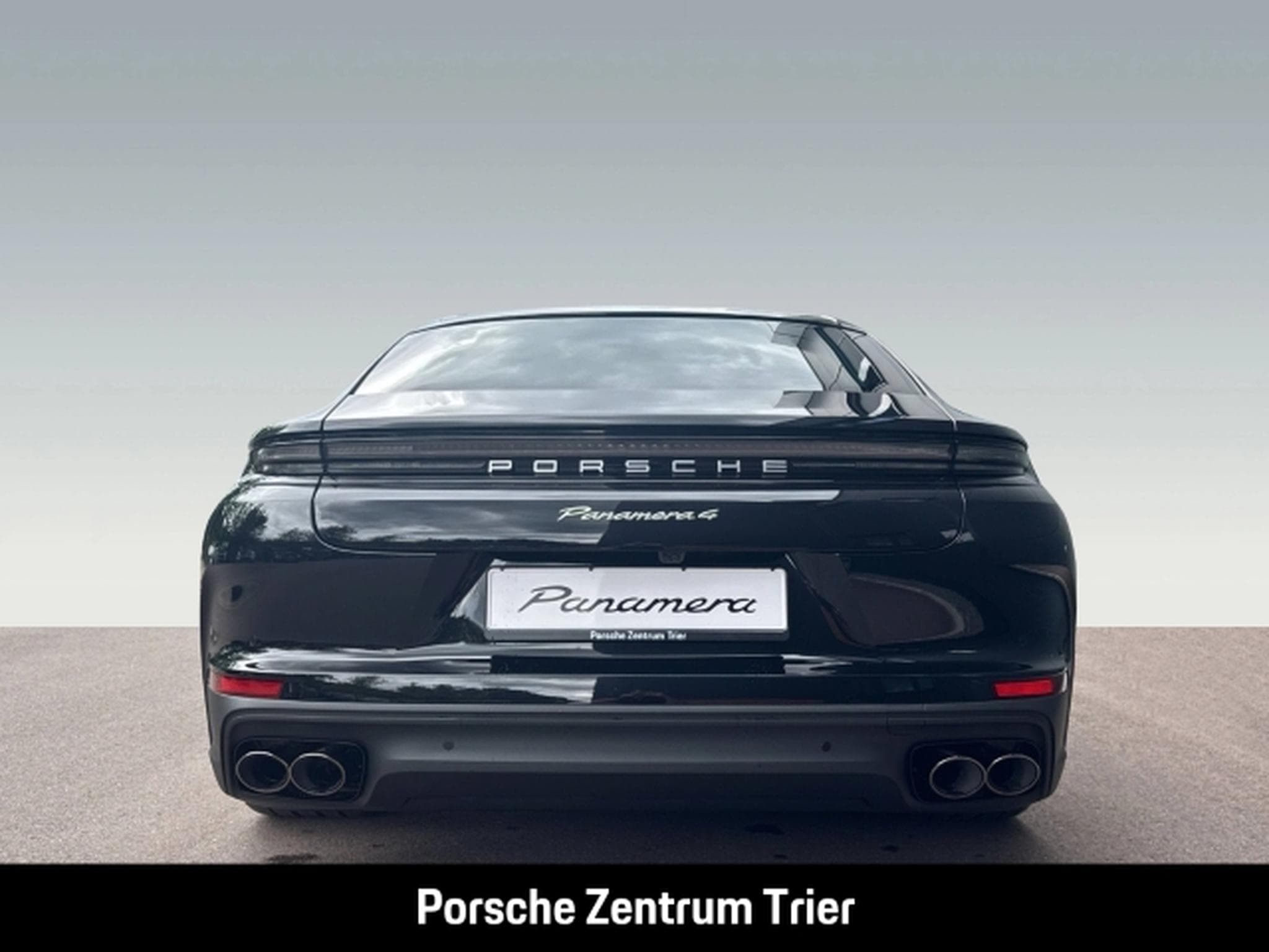 Porsche Panamera E-Hybrid InnoDrive HA-Lenkung Head-Up (2026) - Photo 7