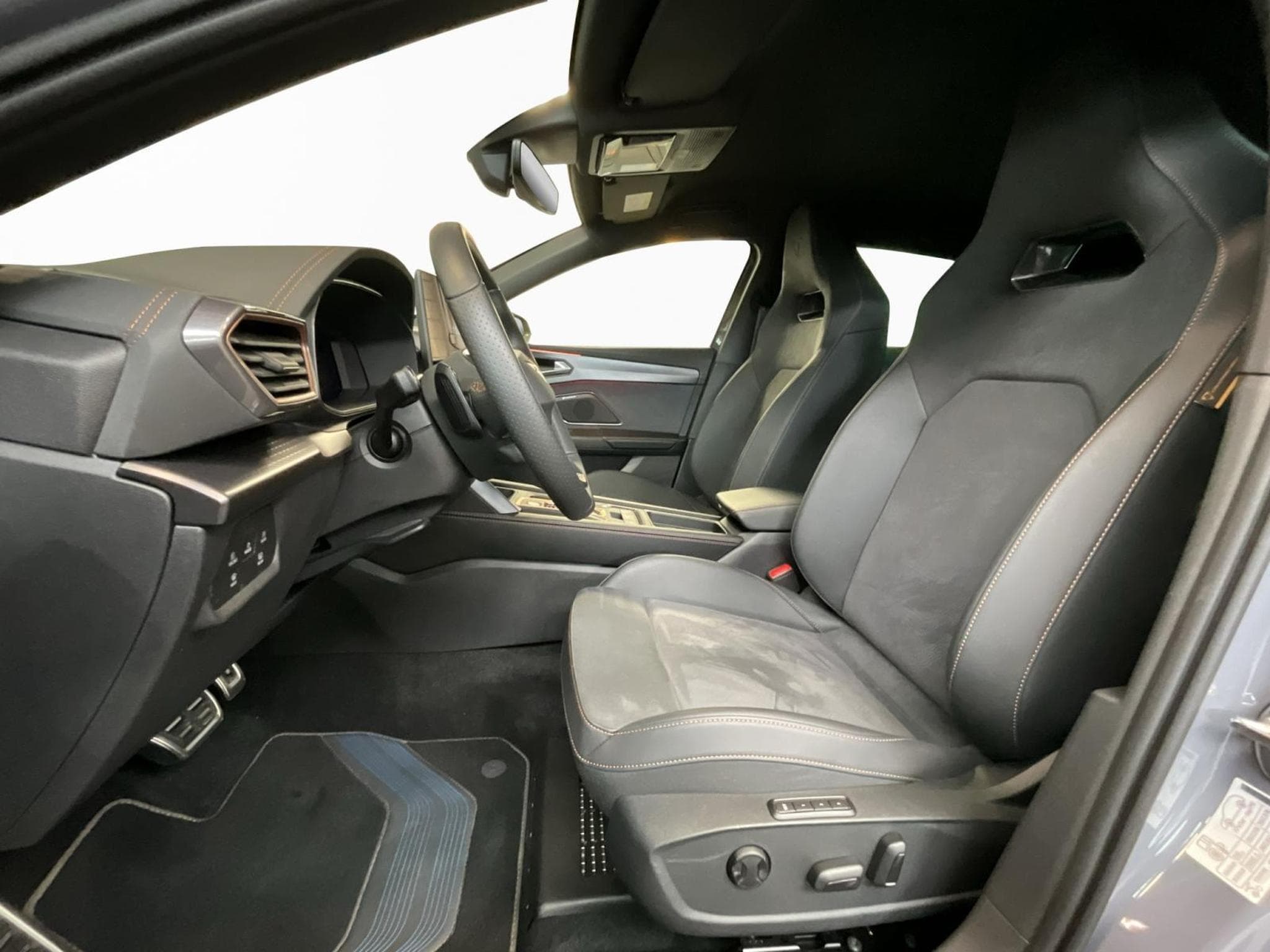Cupra Leon DSG+Dinamica+Pure-Perf+Int.Drive (2025) - Photo 9