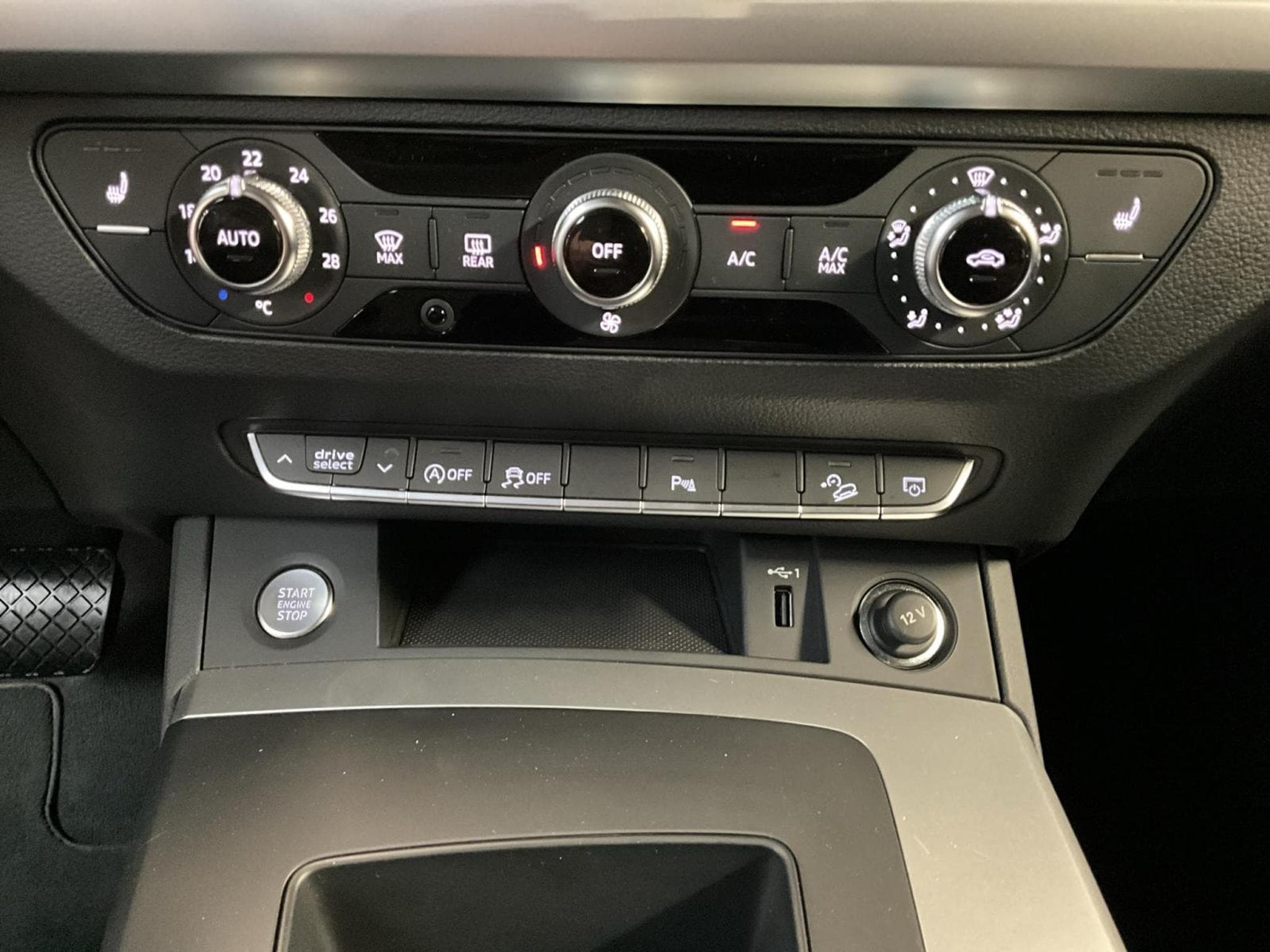Audi Q5 Advanced+40TDI+Quattro+S-Tronic+P.Ass.-Tour+P.Business+ (2024) - Photo 13