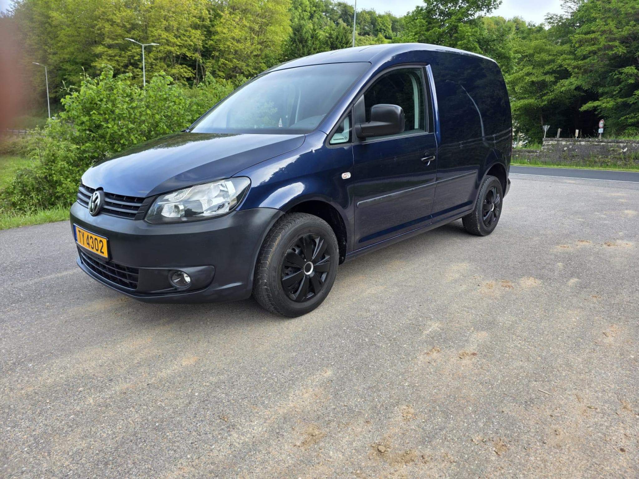 VW Caddy 1.6 TDI (2011) - Photo 1