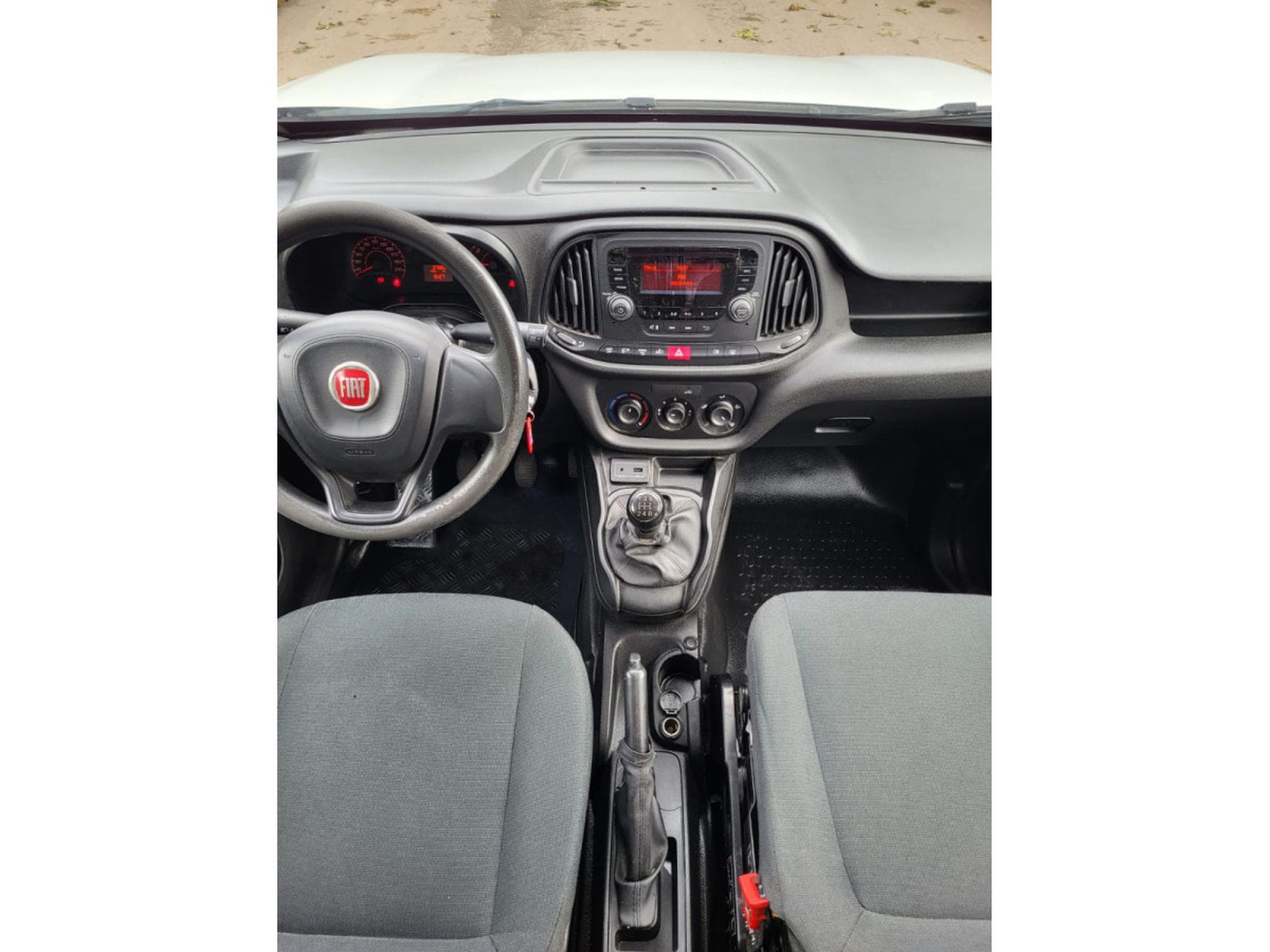 Fiat Doblo Cargo Maxi 1.3 Diesel Multijet (2018) - Photo 6