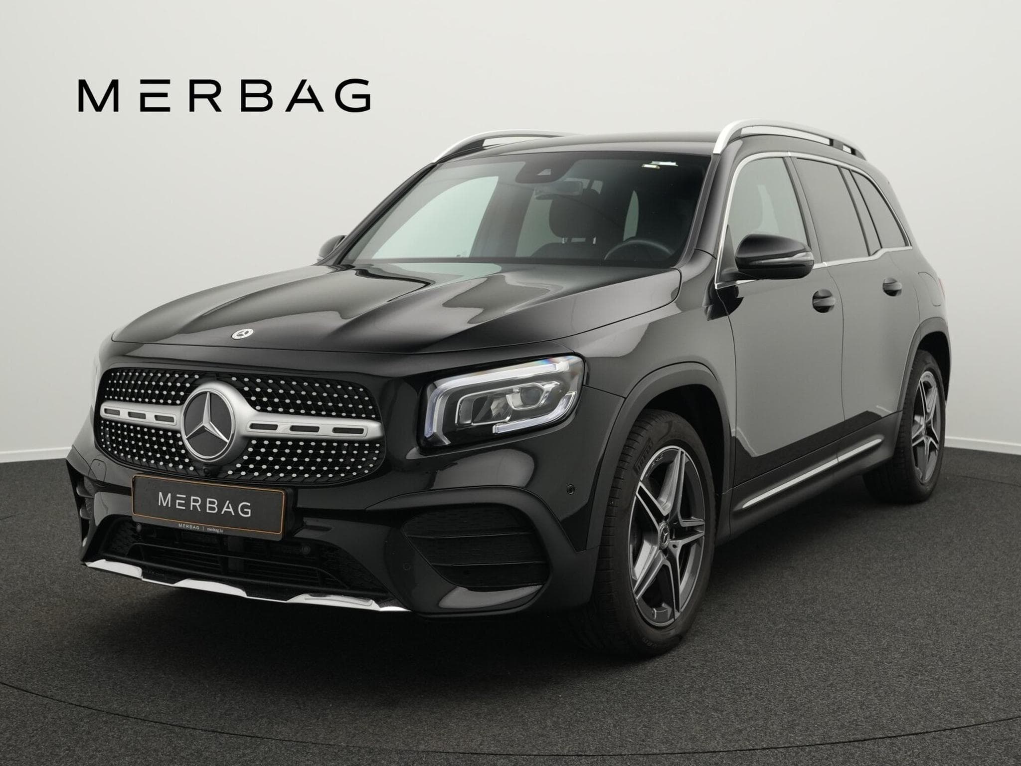 Mercedes GLB 200 AMG-Line LED+Kamera+Distr+19" (2021) - Photo 1