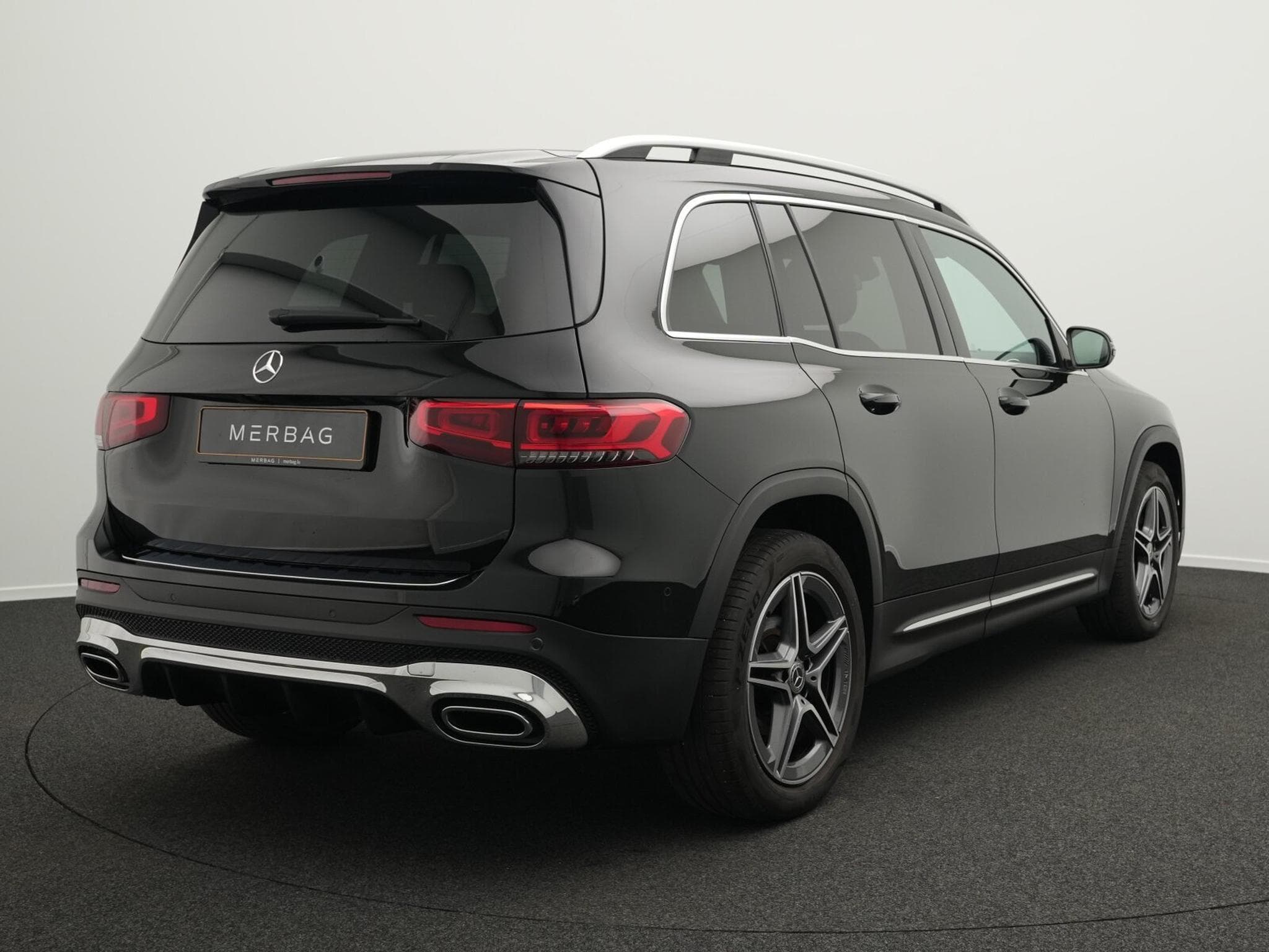 Mercedes GLB 200 AMG-Line LED+Kamera+Distr+19" (2021) - Photo 3