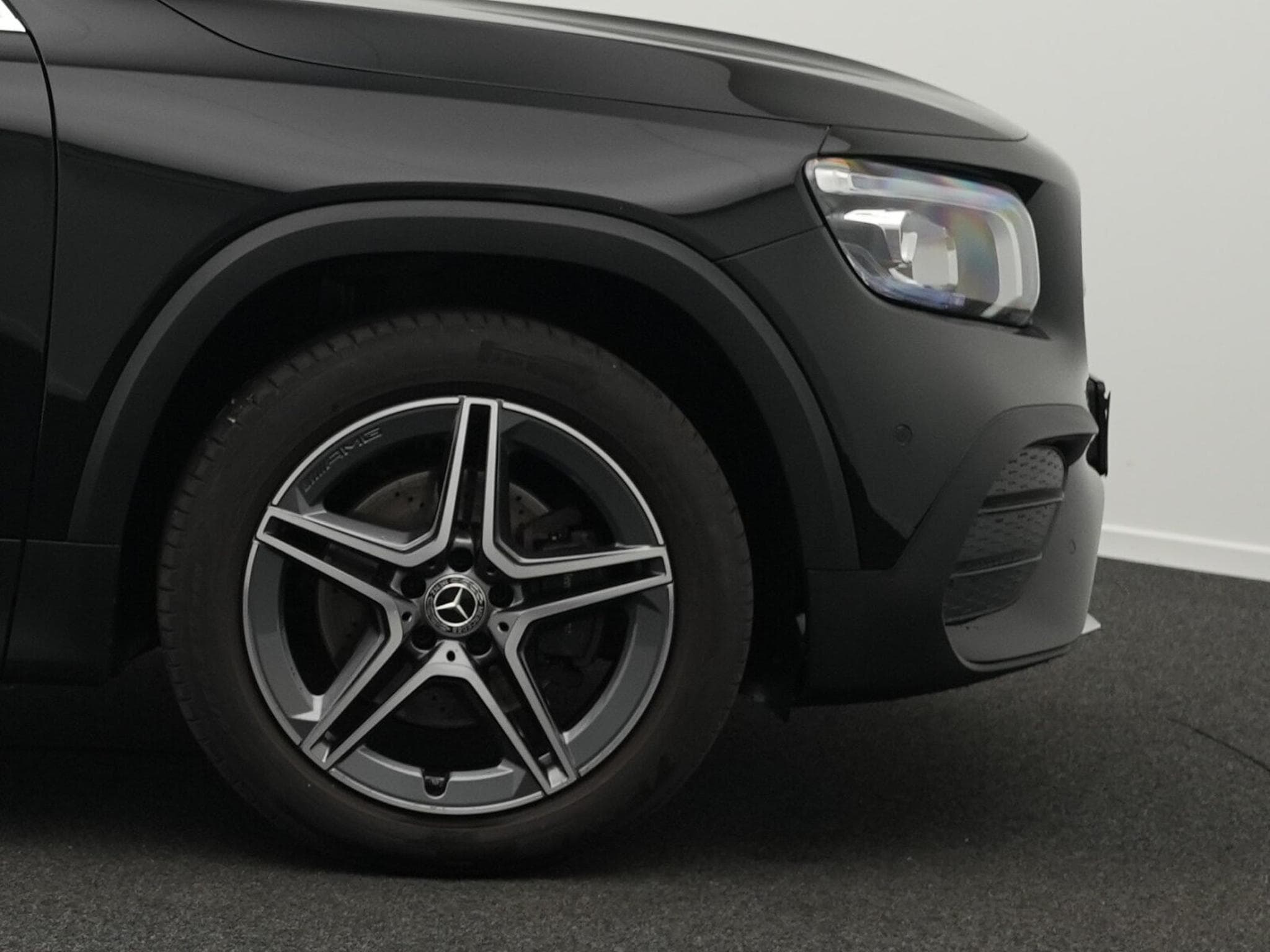 Mercedes GLB 200 AMG-Line LED+Kamera+Distr+19" (2021) - Photo 6