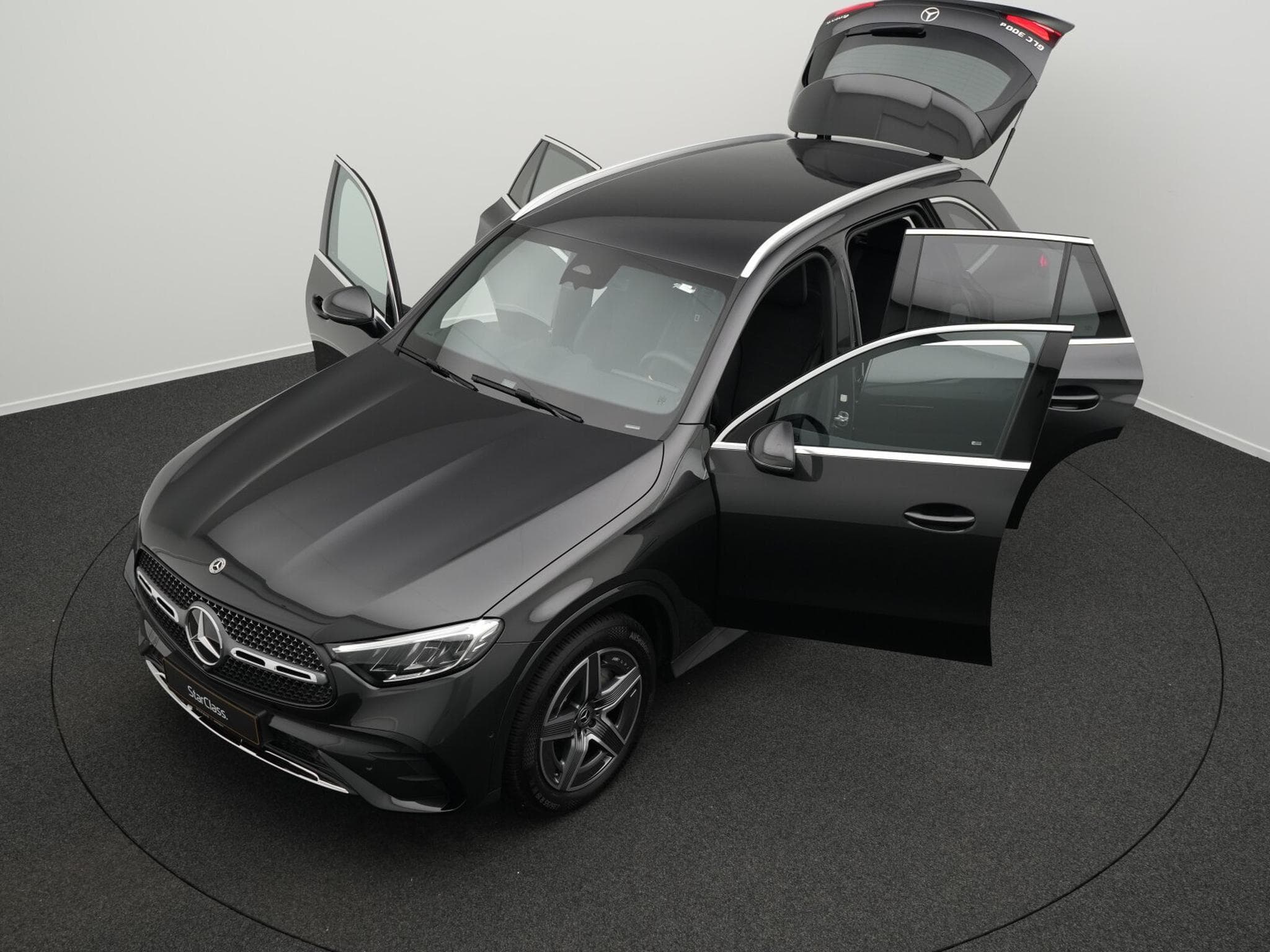 Mercedes GLC 300 d 4MATIC AMG-Line LED+Kamera+AHK+Memory (2025) - Photo 12