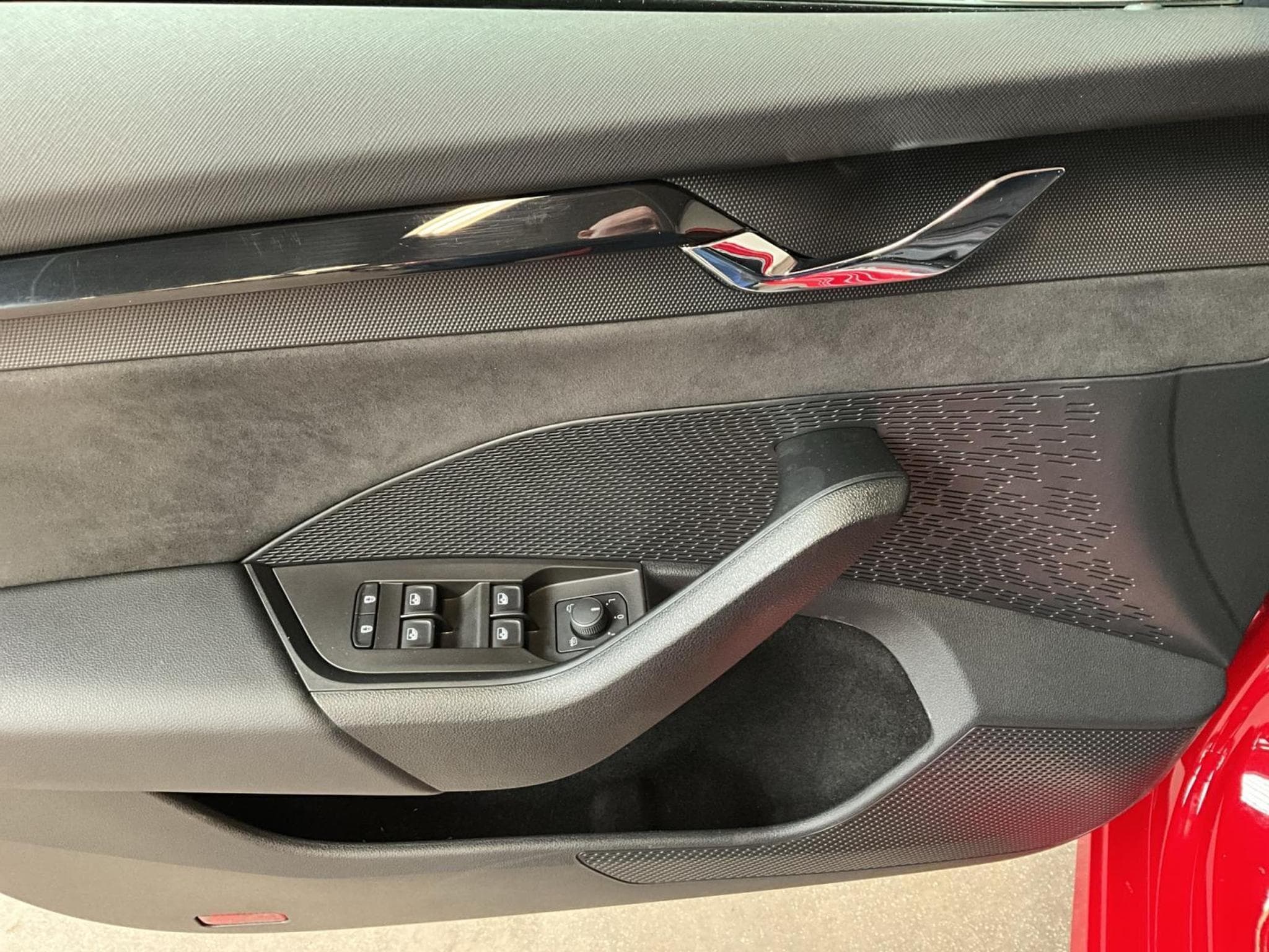 Skoda Octavia RS+DSG+Navi+LED+P.Challenge (2023) - Photo 10