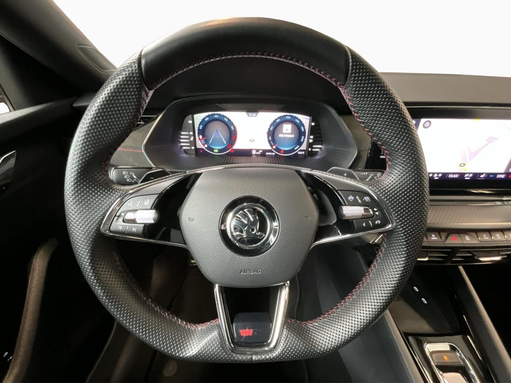 Skoda Octavia RS+DSG+Navi+LED+P.Challenge (2023) - Photo 12
