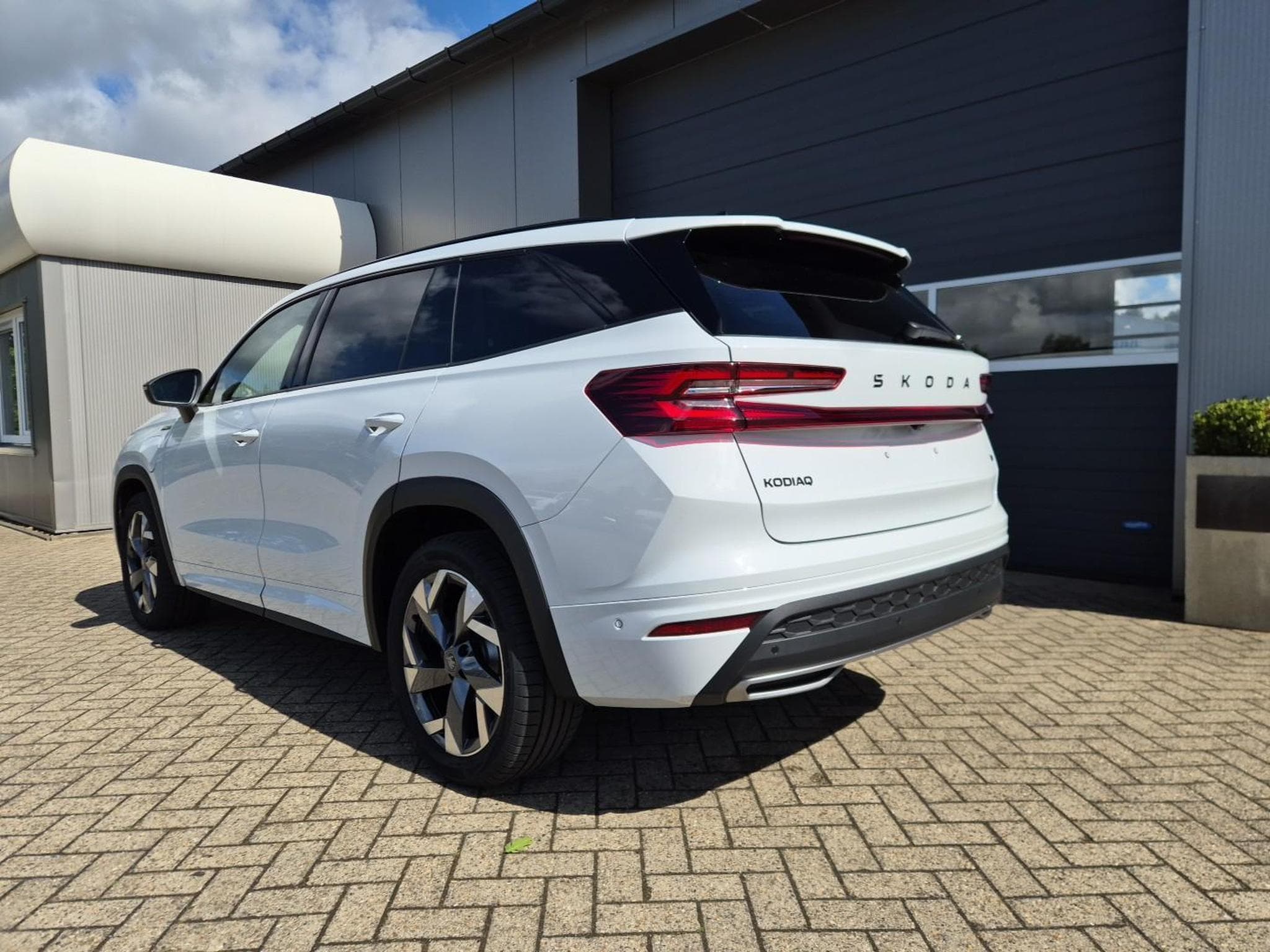 Skoda Kodiaq Sportline 1.5 TSI (2026) - Photo 3
