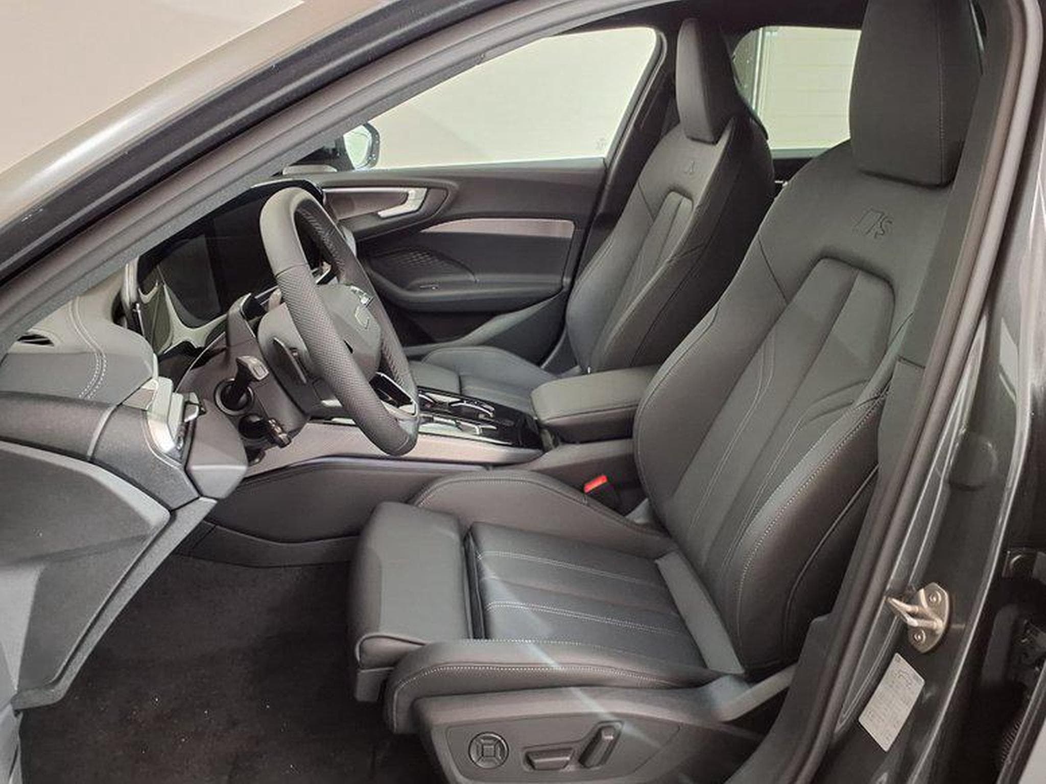Audi A5 Avant S line 2.0 TDI 7-Gang S tronic quattro (2026) - Photo 9