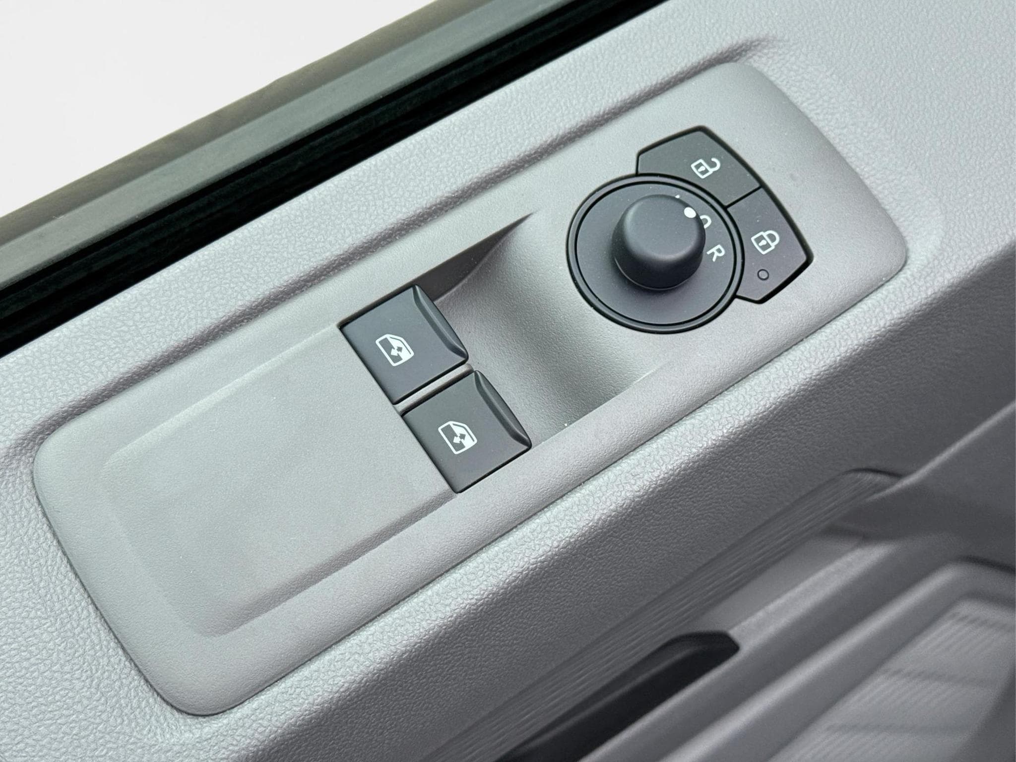 VW T7 Basis (2026) - Photo 15