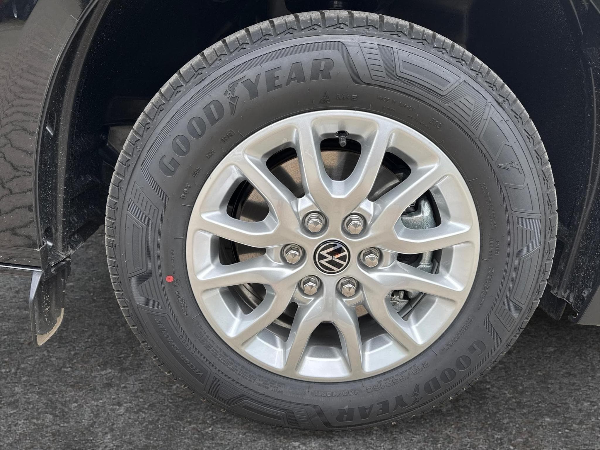 VW T7 Basis (2026) - Photo 13