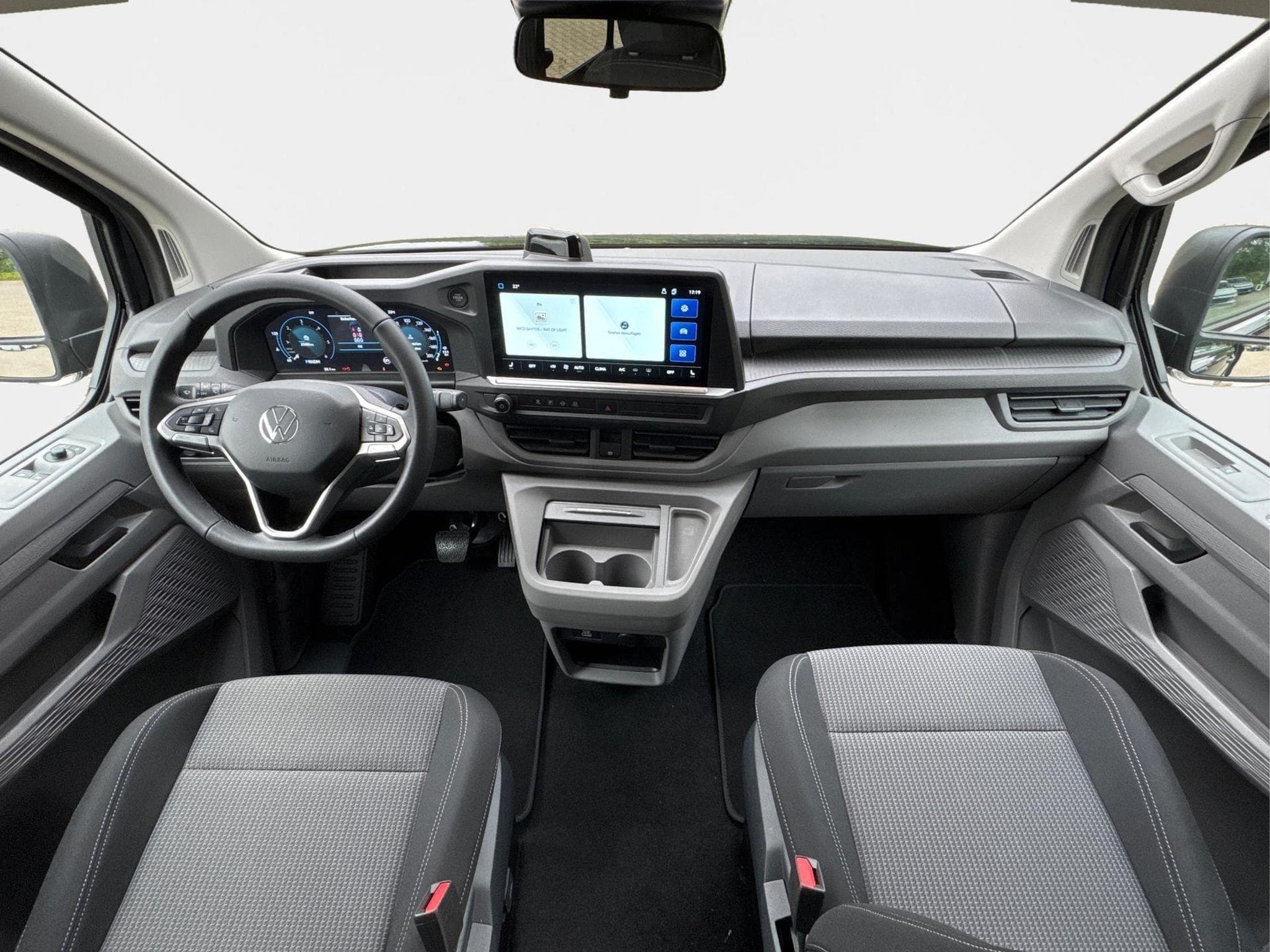 VW T7 Basis (2026) - Photo 8