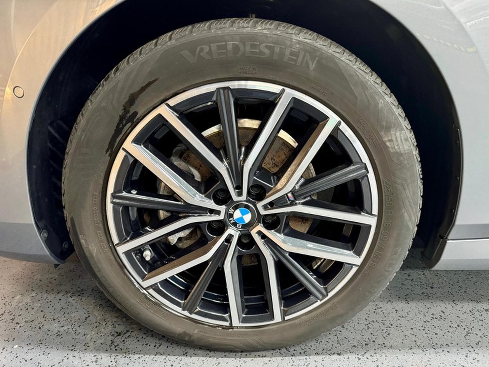 BMW 220 220iA Active Tourer 170cv Auto M-SPORT (2023) - Photo 3