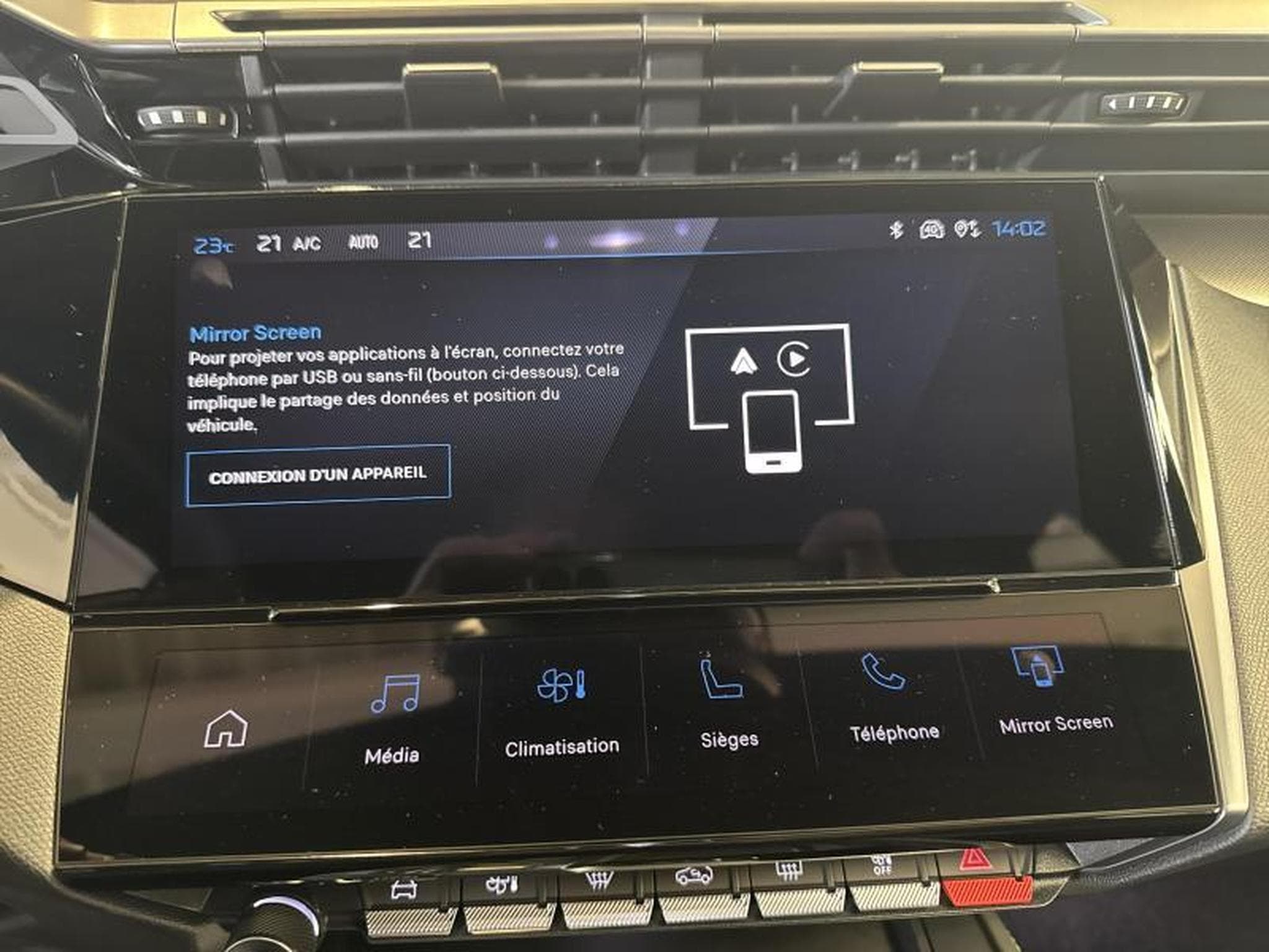 Peugeot 308 GT EAT8 (2024) - Photo 18