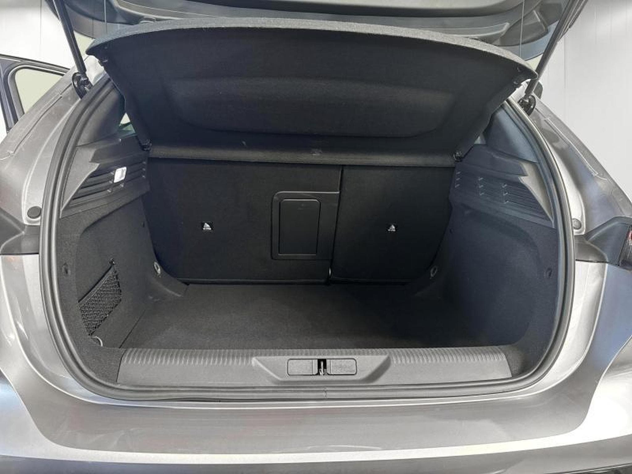 Peugeot 308 GT EAT8 (2024) - Photo 20