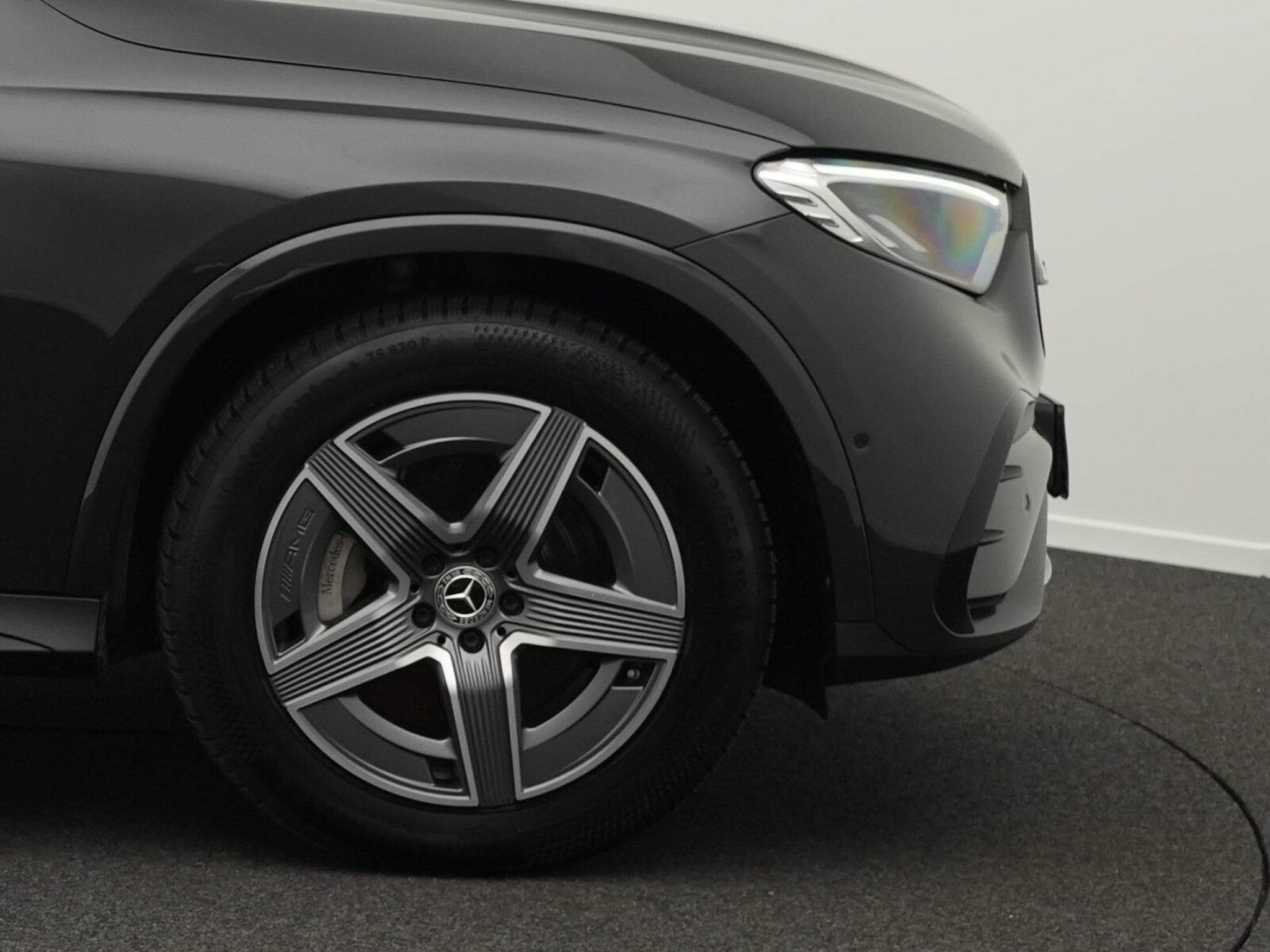 Mercedes GLC 300 d 4M AMG-Line LED+Kamera+Memo+19"+AHK (2025) - Photo 6