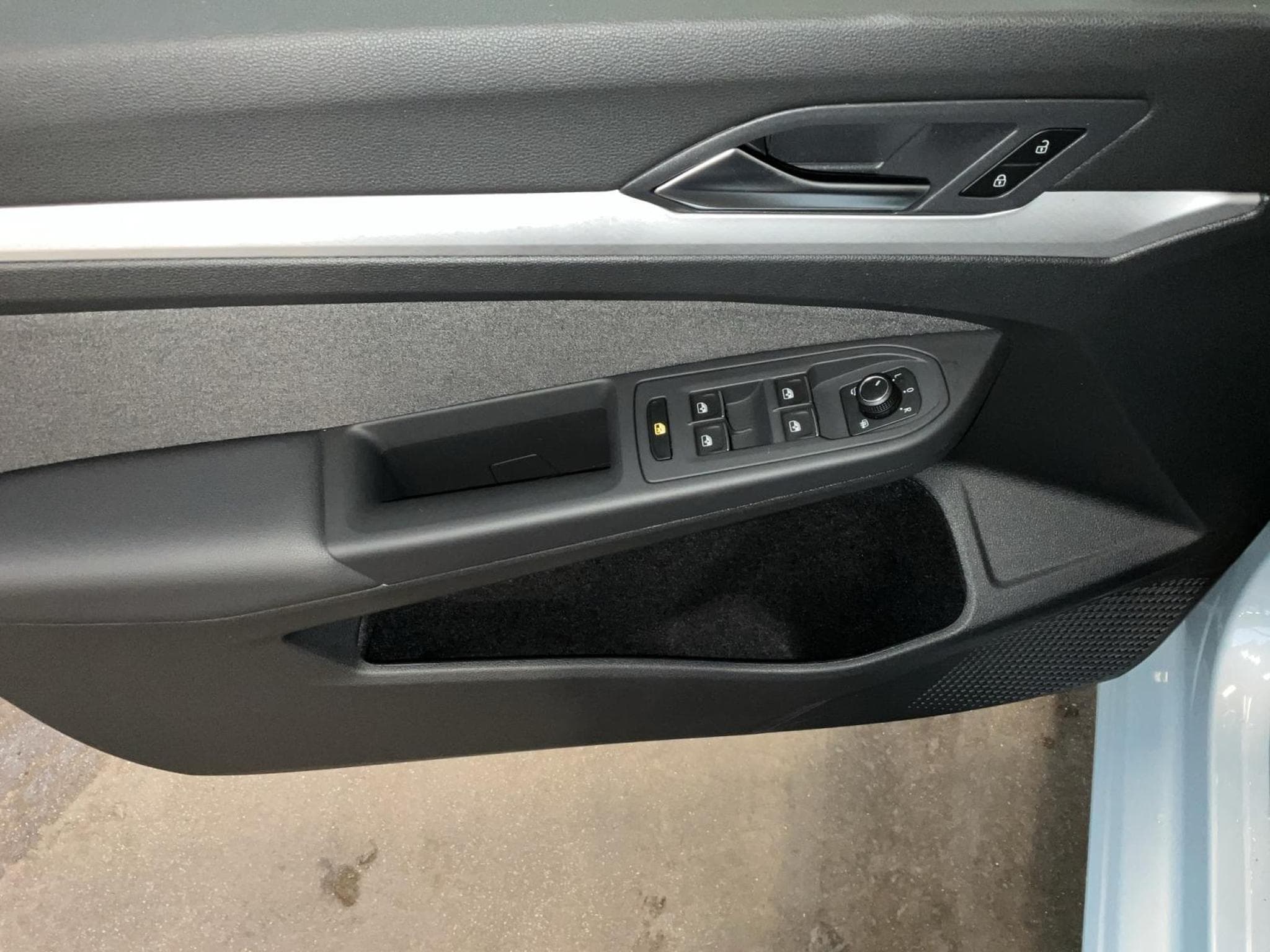 VW Golf Life+DSG+Navi+LED (2025) - Photo 10