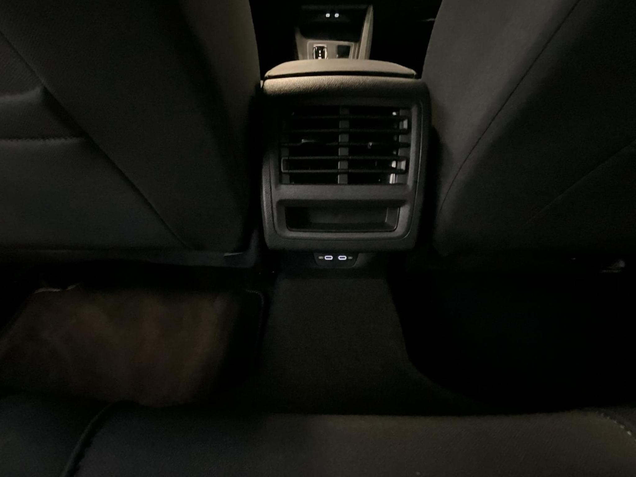 VW Golf Life+DSG+Navi+LED (2025) - Photo 18