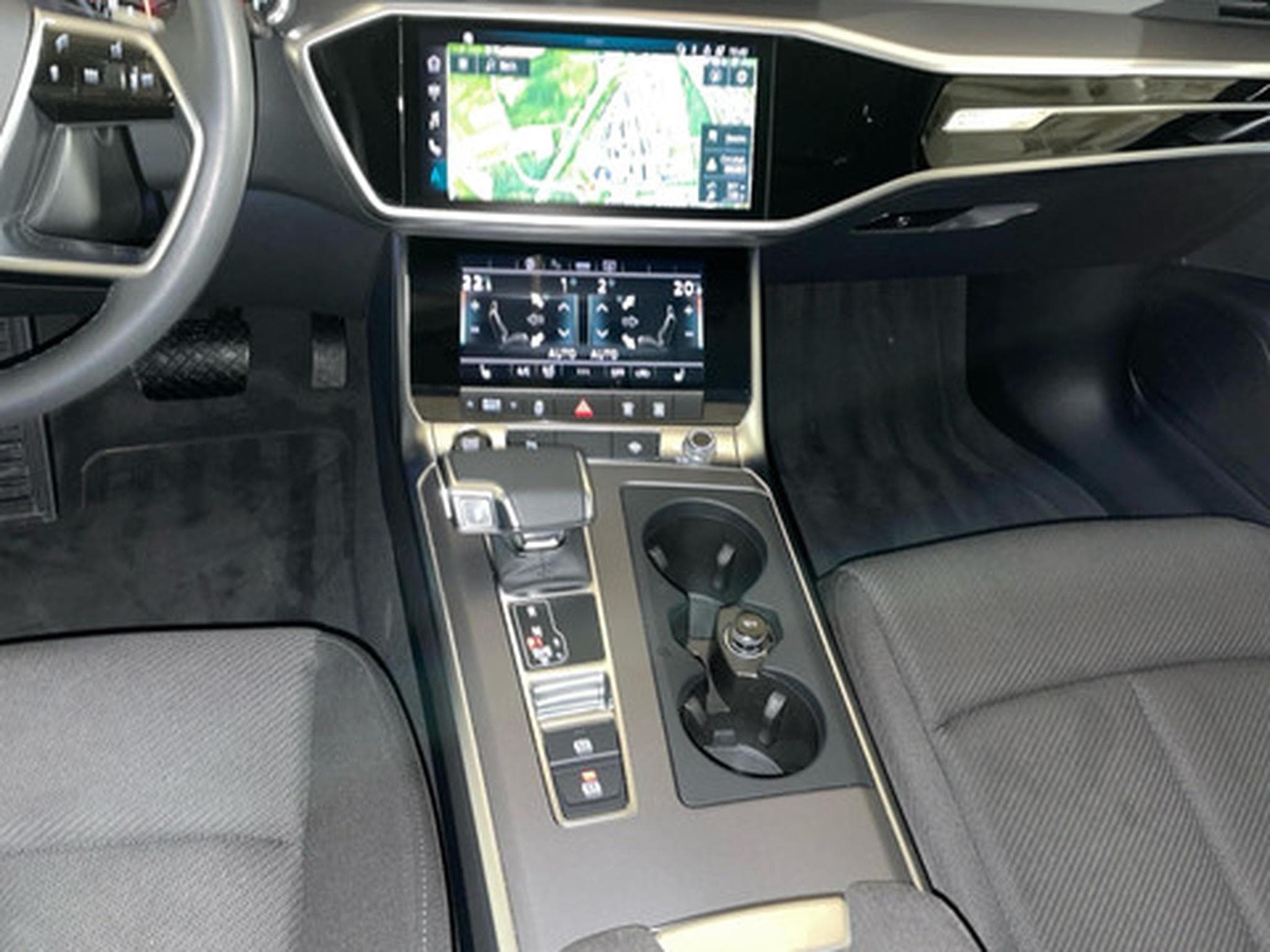 Audi A6 Avant 2.0 TDI AVANT S-Tronic (2023) - Photo 10