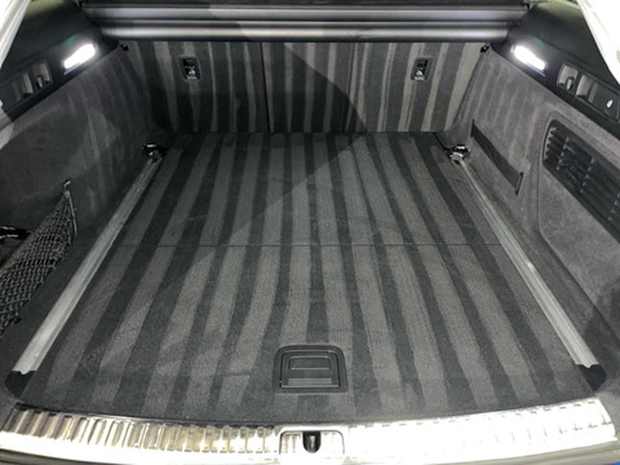 Audi A6 Avant 2.0 TDI AVANT S-Tronic (2023) - Photo 12