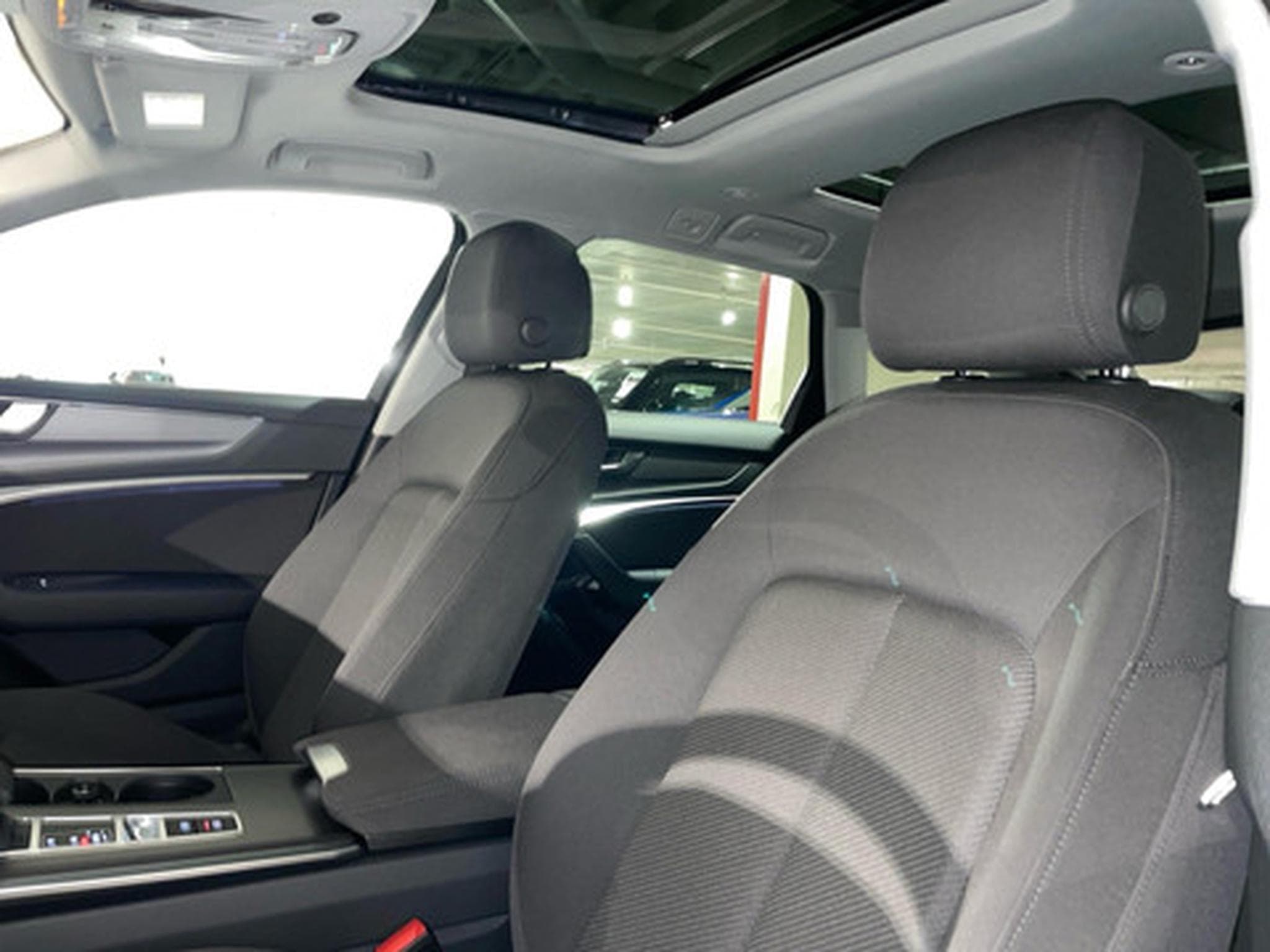 Audi A6 Avant 2.0 TDI AVANT S-Tronic (2023) - Photo 13