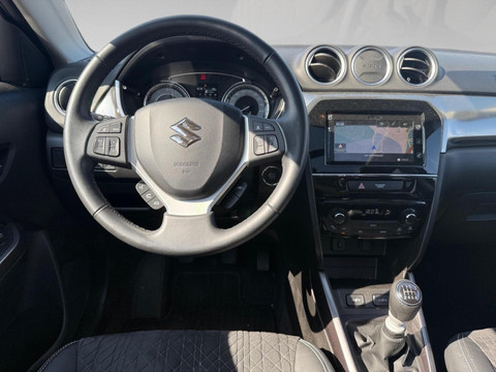 Suzuki Vitara 1.4 GLX (2024) - Photo 19
