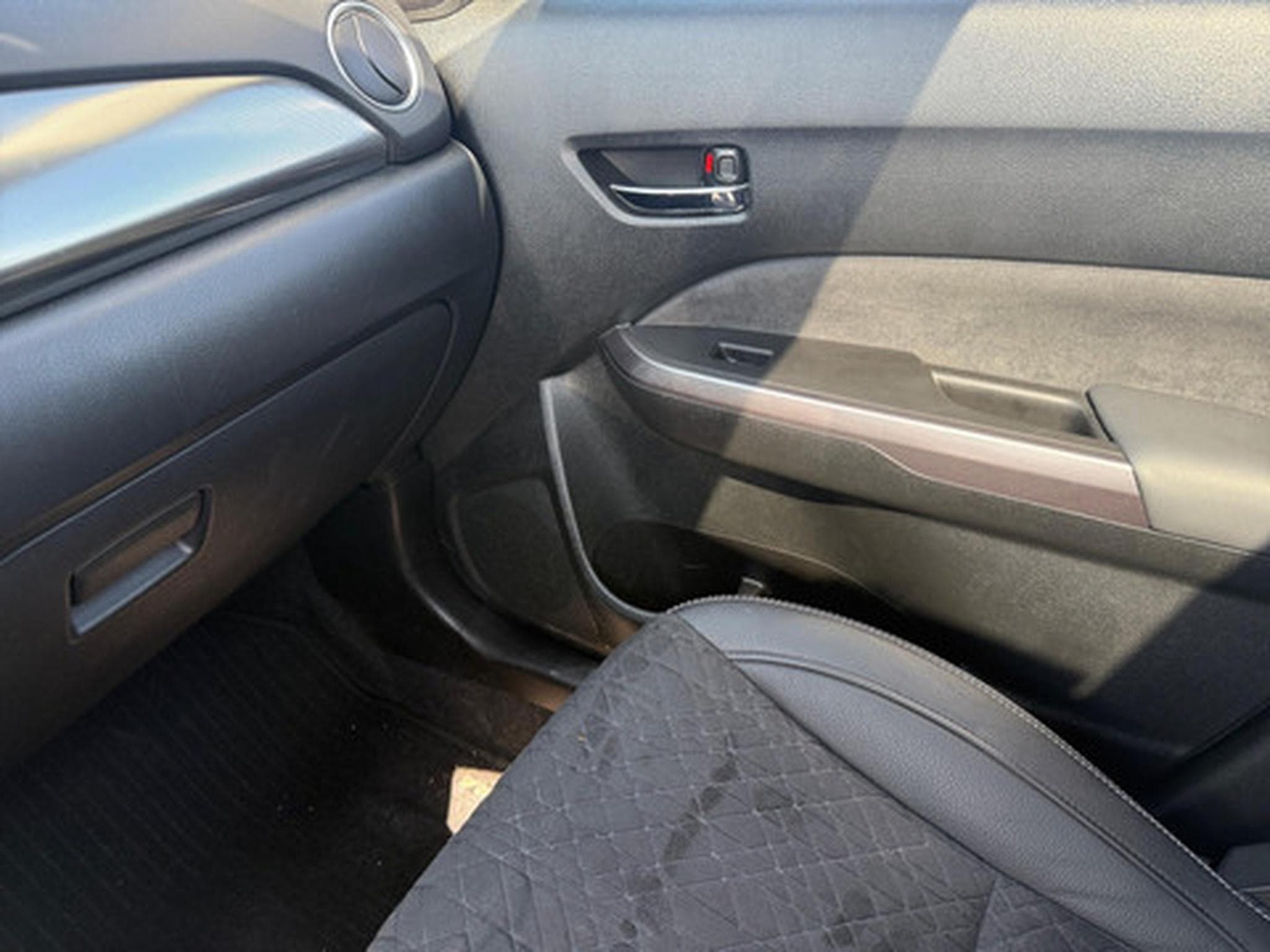 Suzuki Vitara 1.4 GLX (2024) - Photo 20