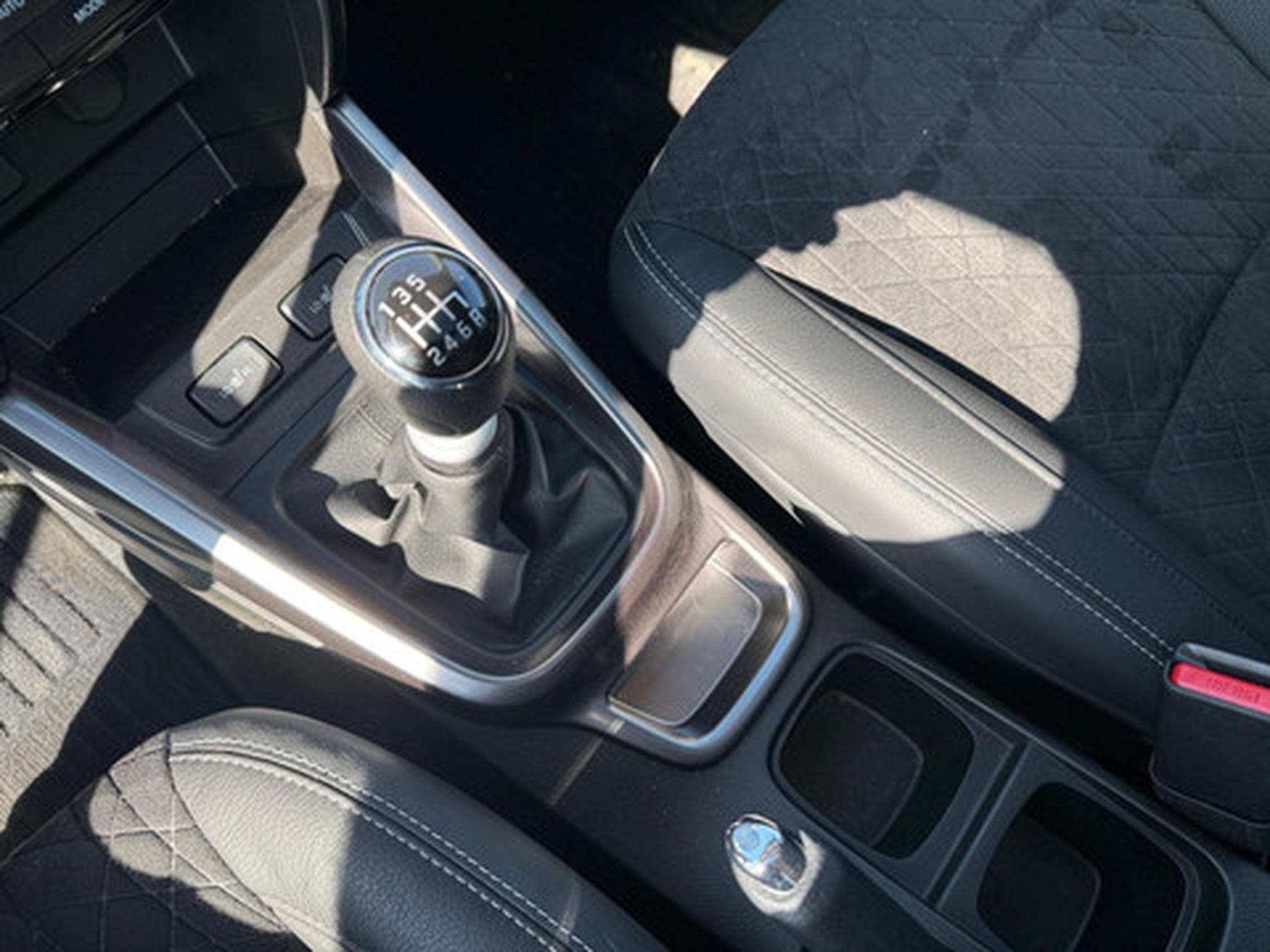 Suzuki Vitara 1.4 GLX (2024) - Photo 5