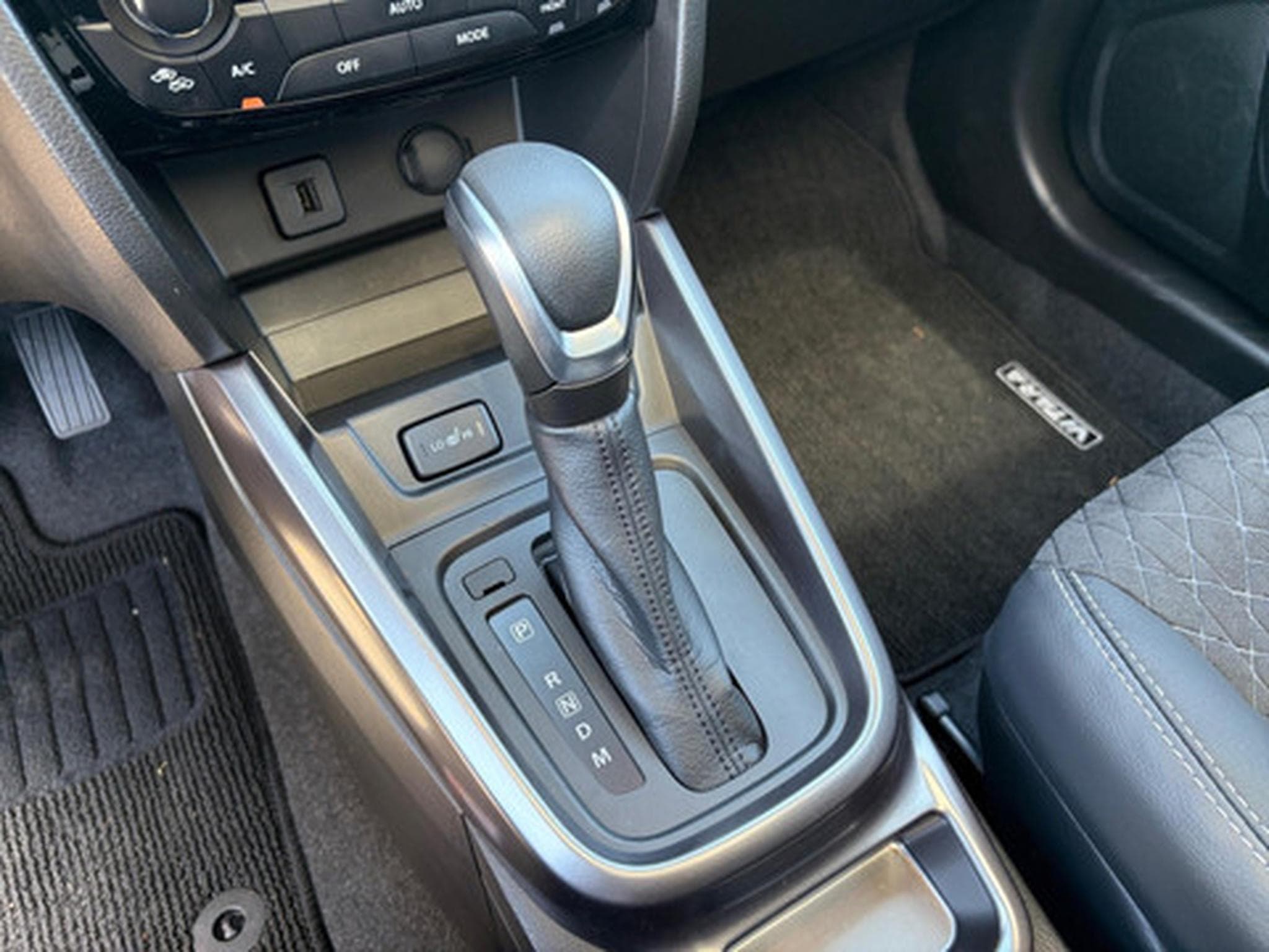 Suzuki Vitara VITARA GLX (2024) - Photo 9