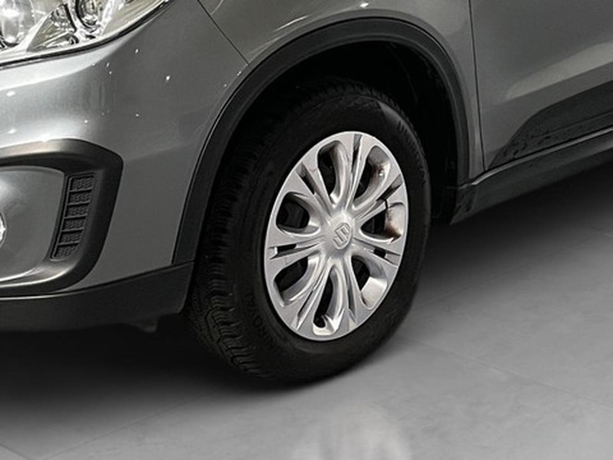 Suzuki Grand Vitara 1.6 Luxe (2019) - Photo 20