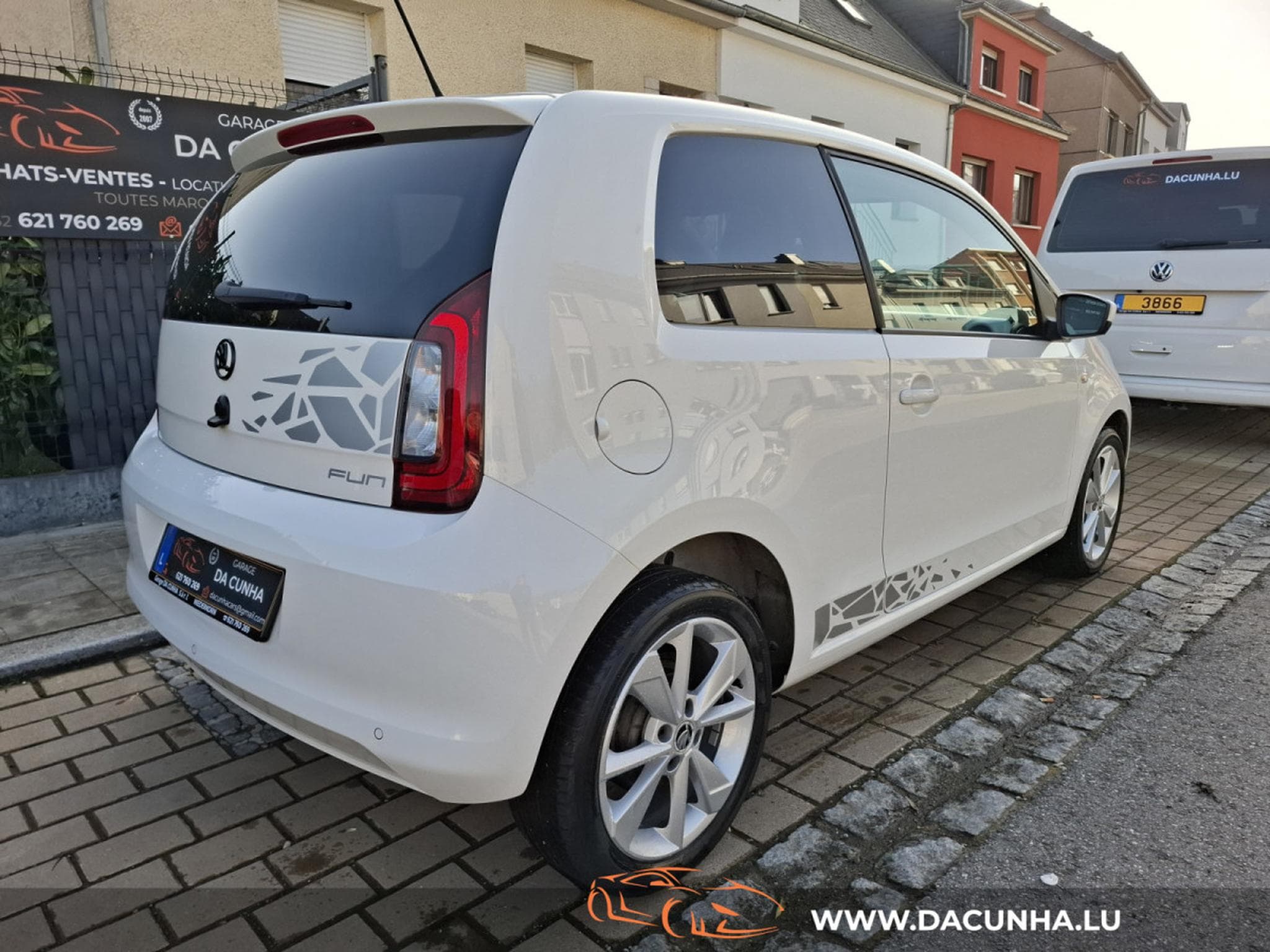 Skoda Citigo 1.0 FUN!!, CLIMA AUTO, SIEGES CHAUFF., PDC, BLUETOOTH, SOUND (2016) - Photo 2