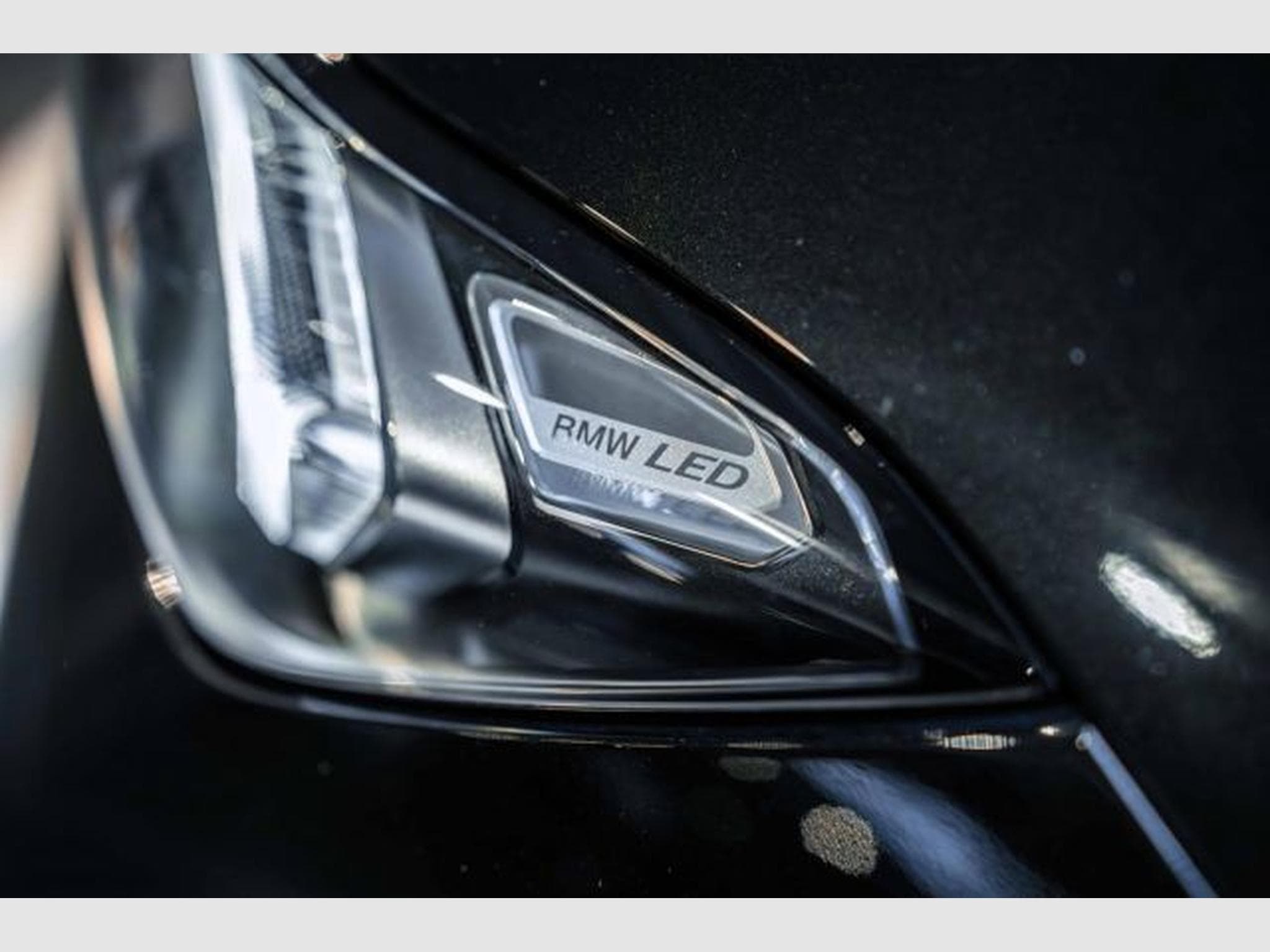 BMW 320 320d xDrive 8G M-Sport Curved LED HiFi RFK PANO (2024) - Photo 6