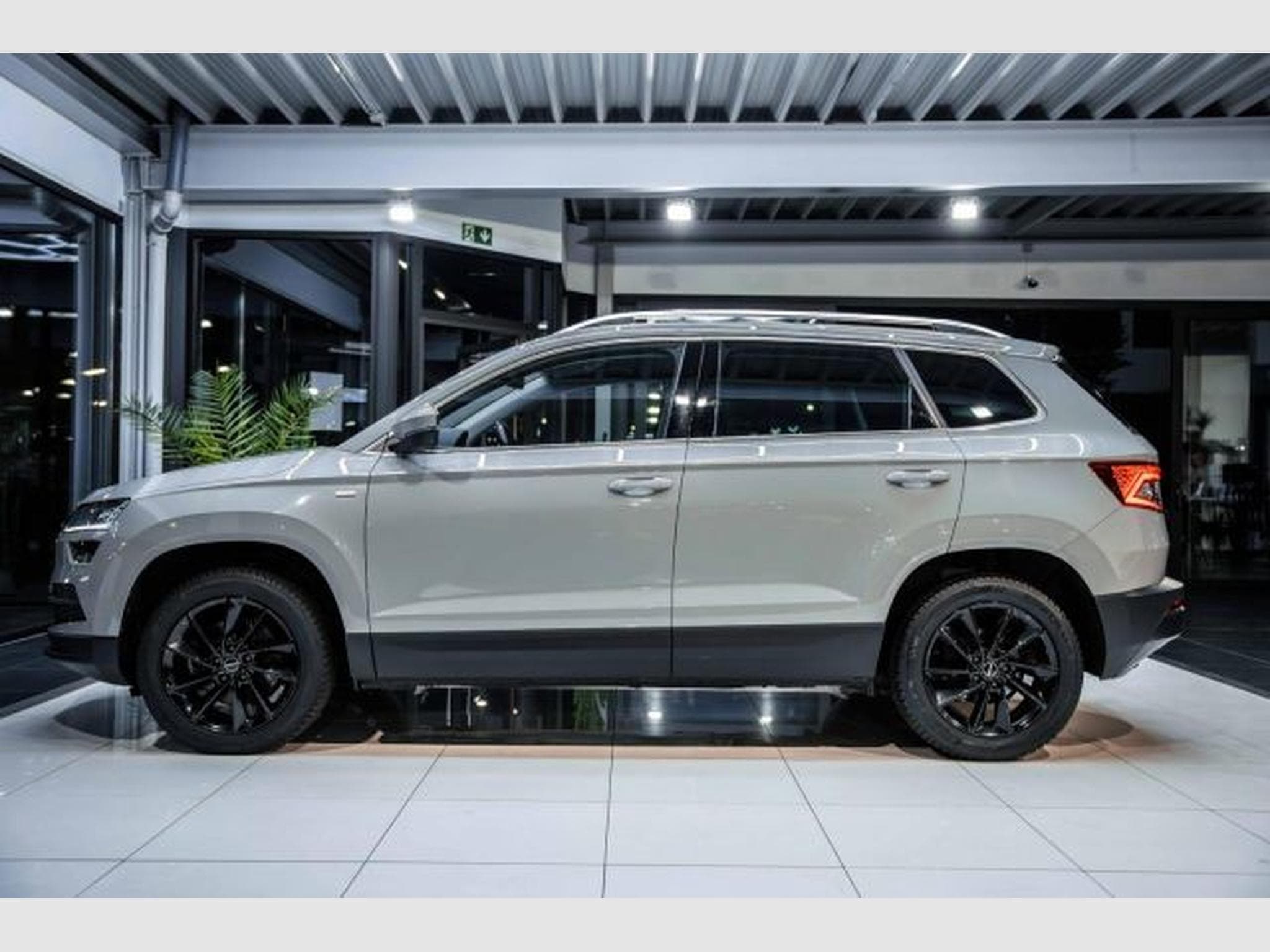 Skoda Karoq Karoq 2.0 TDI 4x4 DSG Clever NAV LED RFK AHK SHZ (2022) - Photo 10