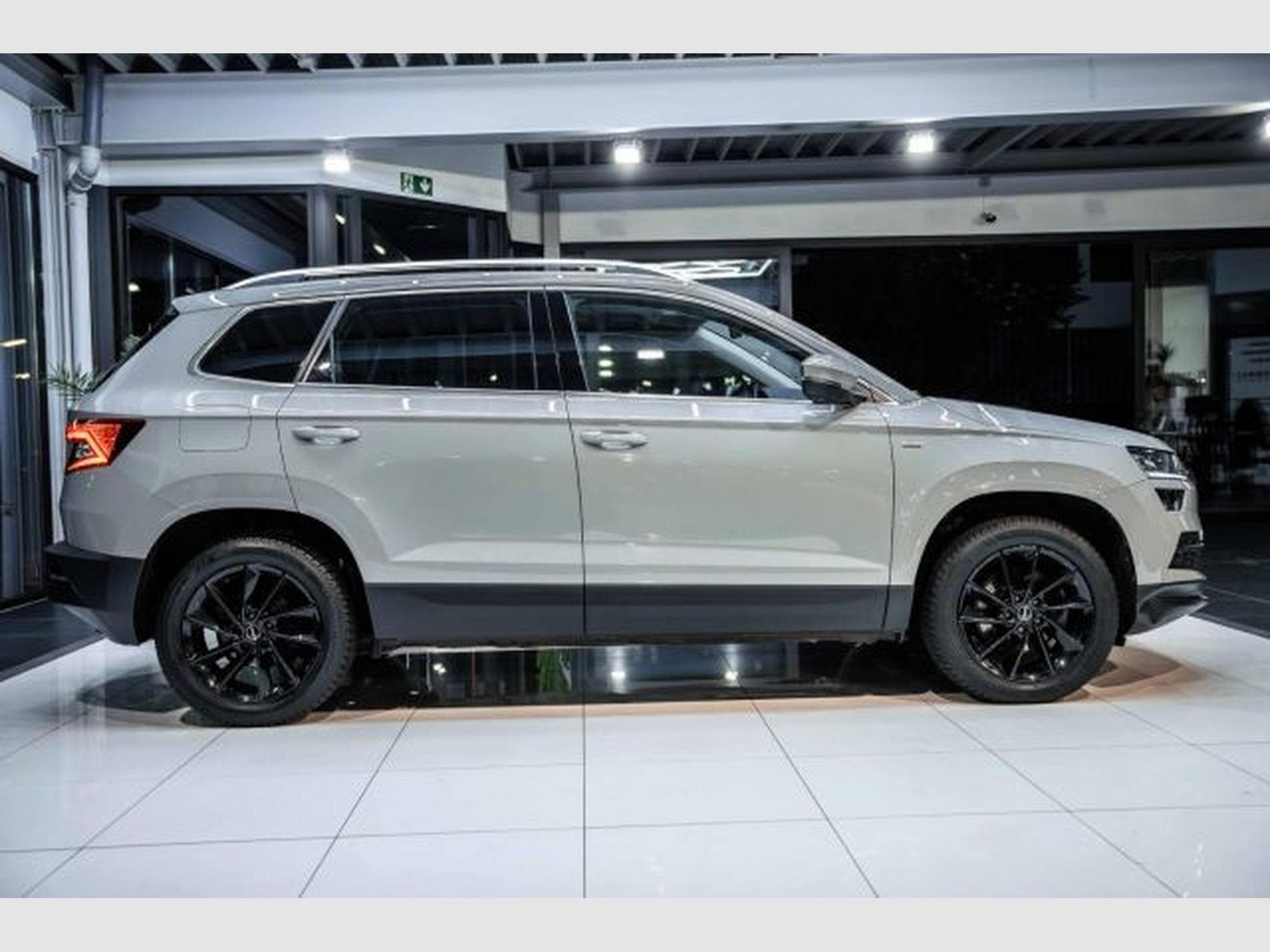 Skoda Karoq Karoq 2.0 TDI 4x4 DSG Clever NAV LED RFK AHK SHZ (2022) - Photo 7