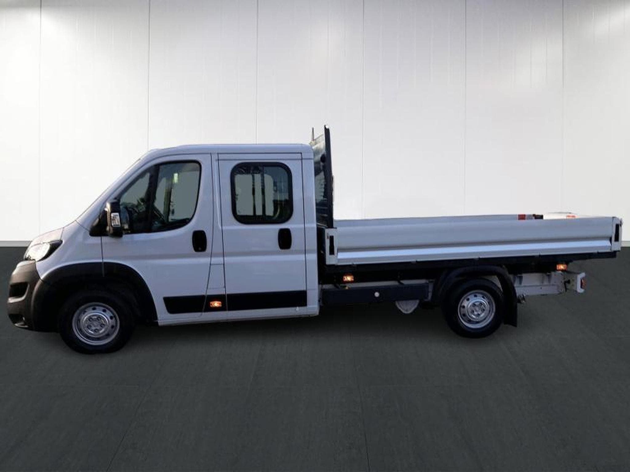 Peugeot Boxer Plateau DC 435 L4 (2024) - Photo 7