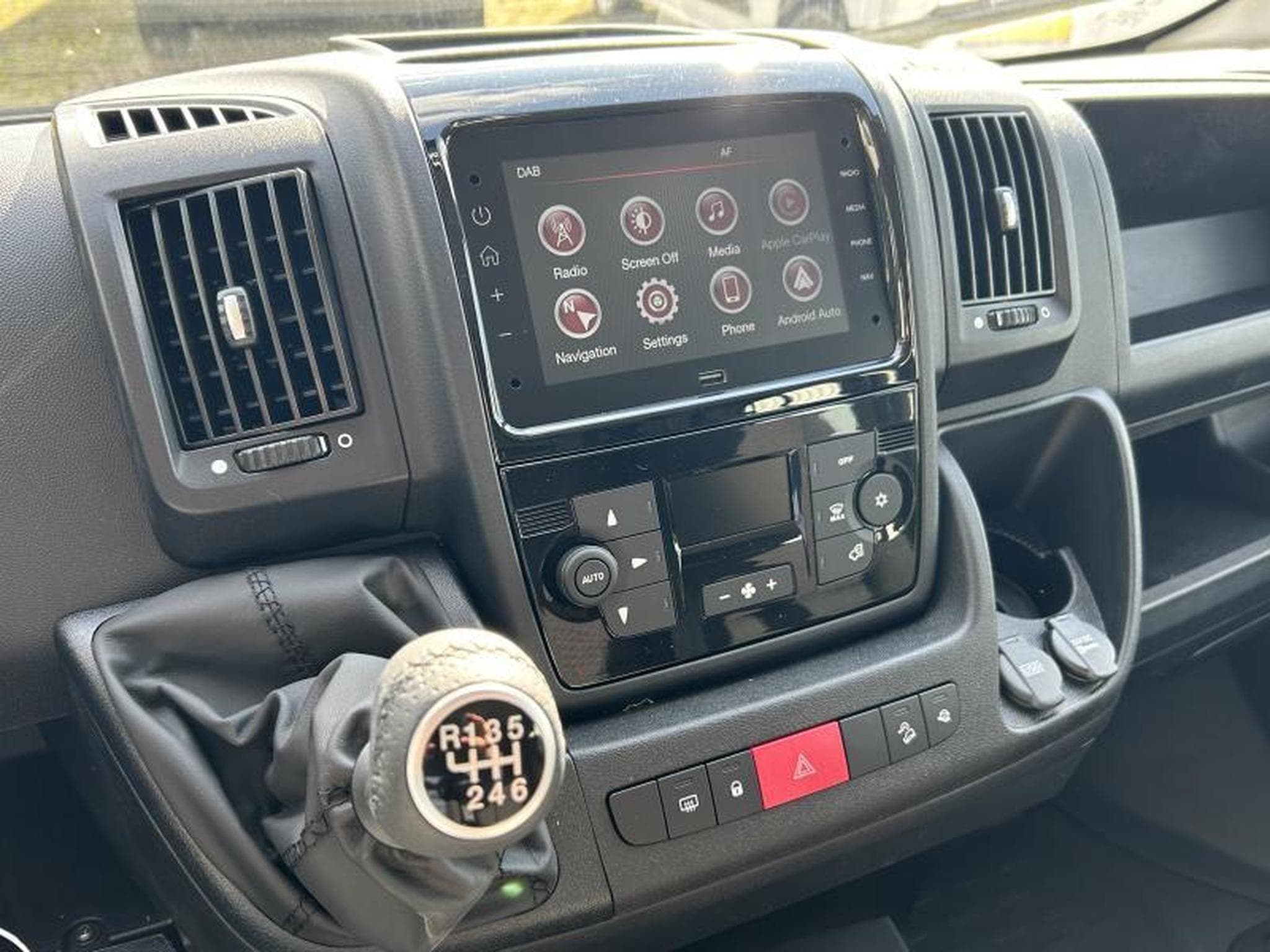 Peugeot Boxer Plateau DC 435 L3 (2024) - Photo 13