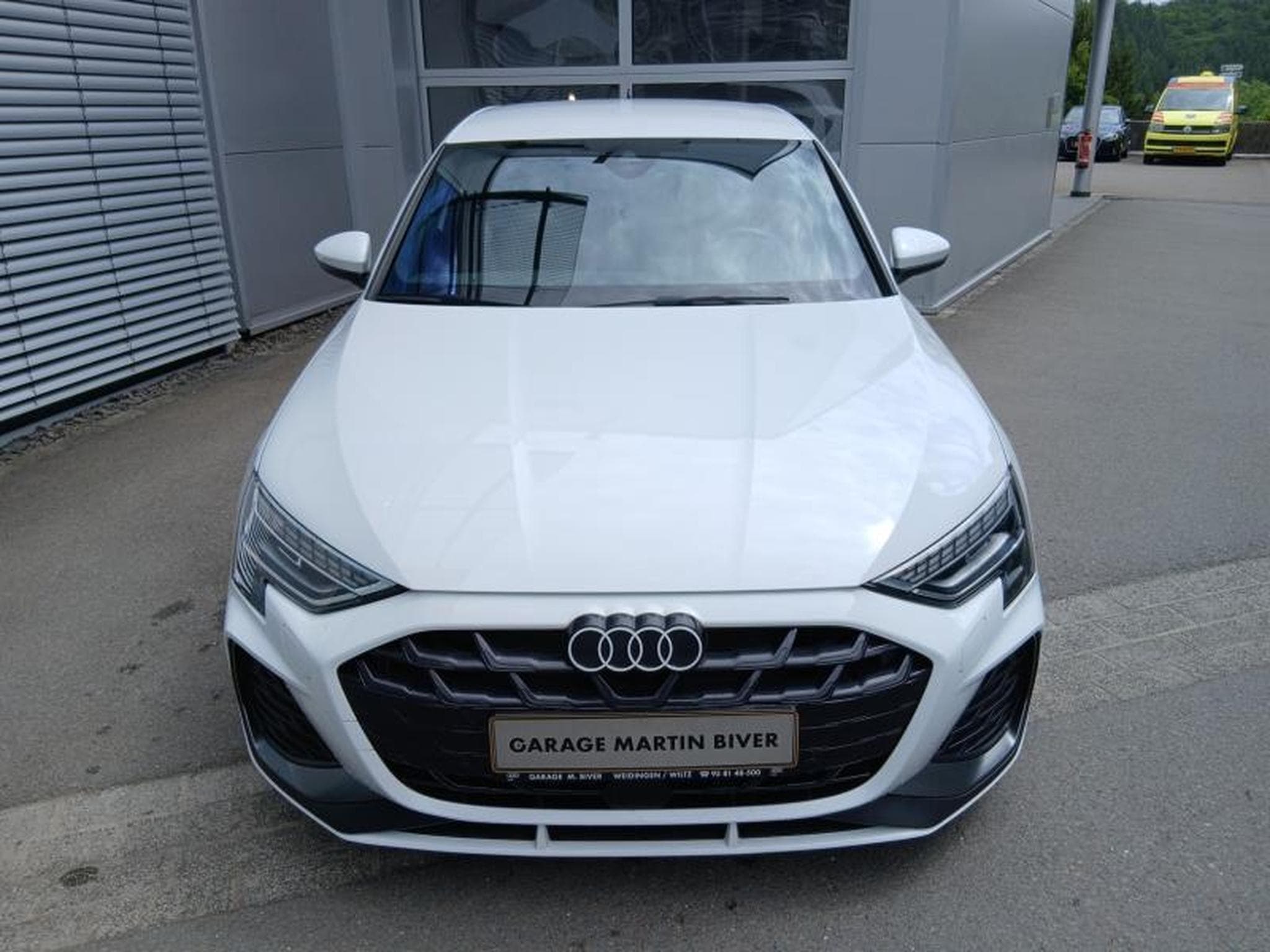 Audi A3 Sportback S-line 35 TDI s-tronic (2025) - Photo 3