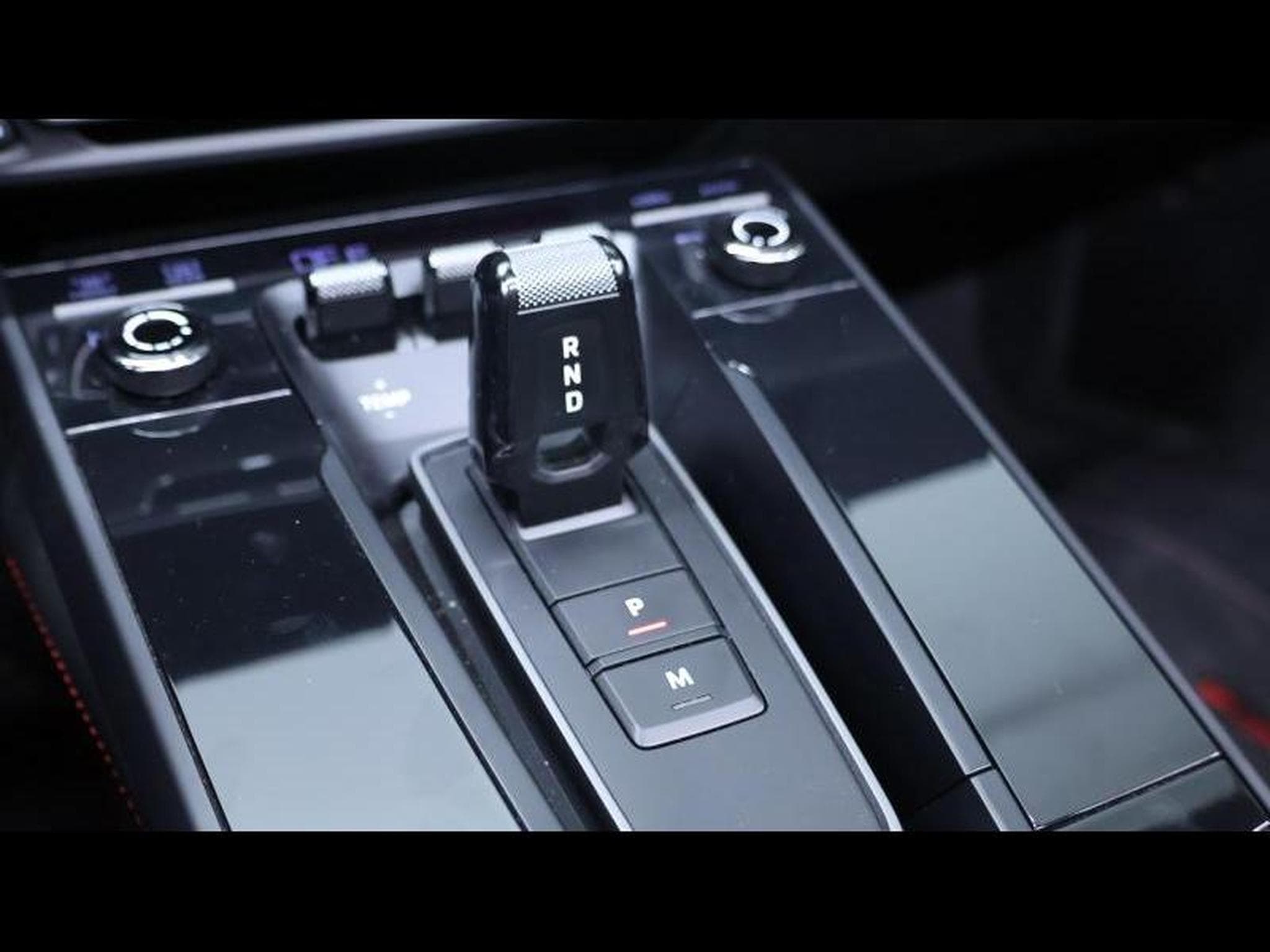 Porsche 911 Targa 4 GTS PDK (2024) - Photo 22